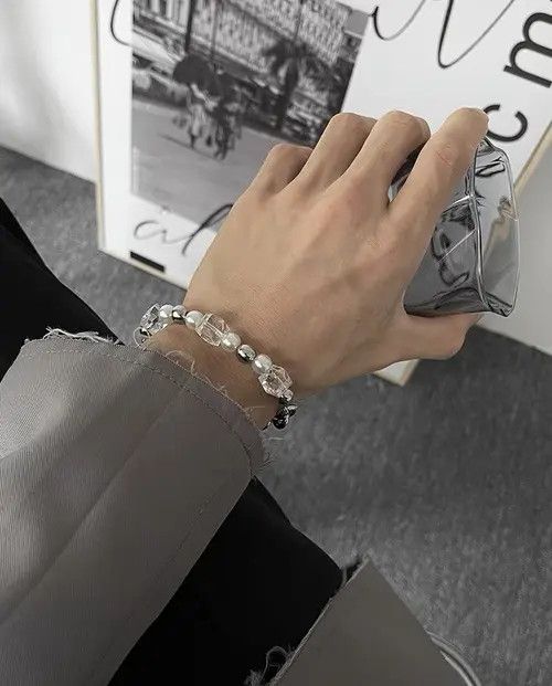 Japanese Brand × Vintage High quality vintage ice cube pearl beaded bracelet Size ONE SIZE - 1 Thumbnail