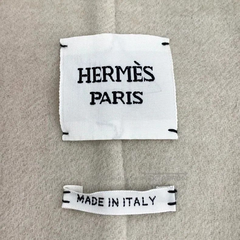 Hermes Hermes Oatmeal Cashmere Belted Coat. Size US XXS / EU 40 - 5 Thumbnail
