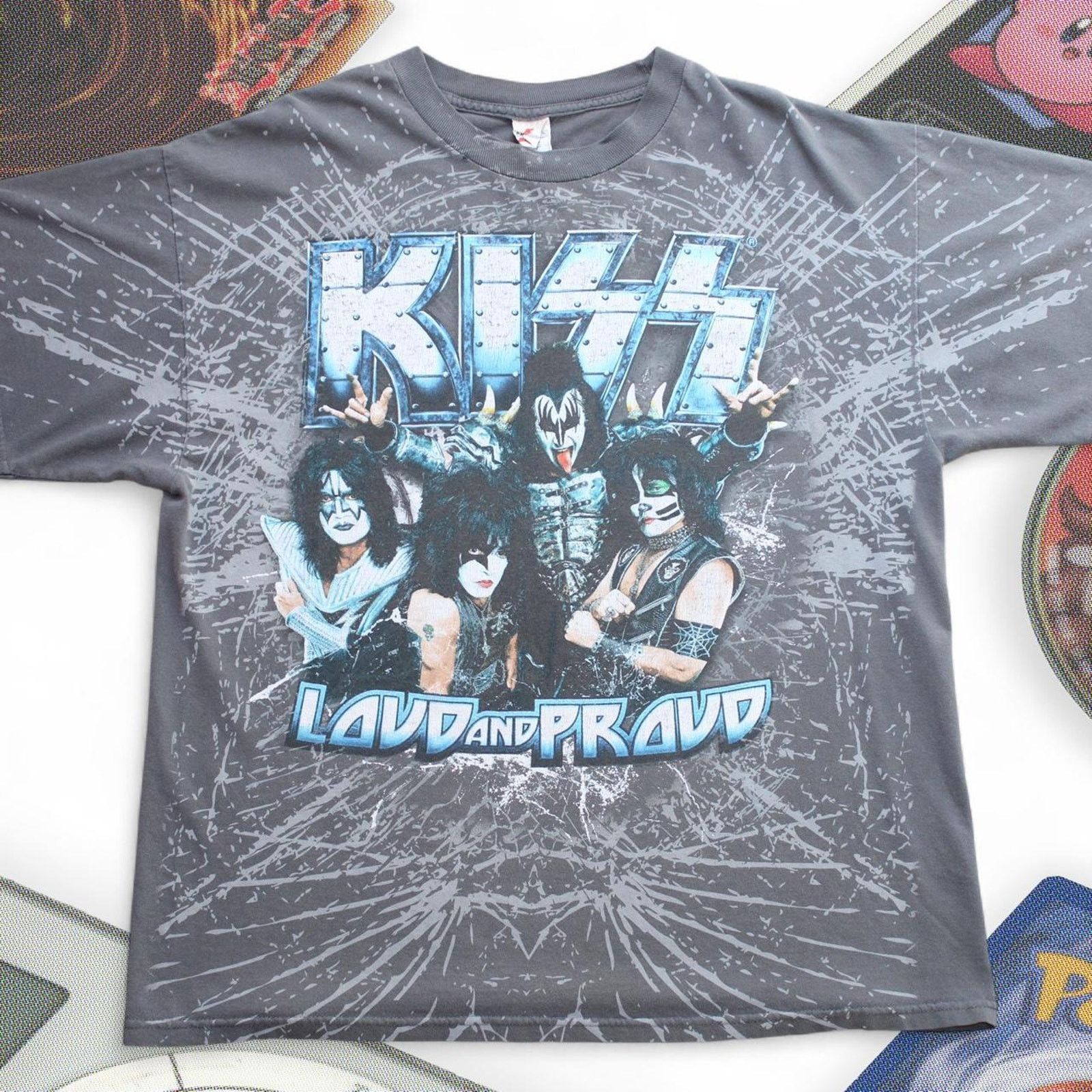& Other Stories Gray Kiss Loud and Proud Cracked Glass 2012 Graphic Band Tee Size US XL / EU 56 / 4 - 1 Thumbnail