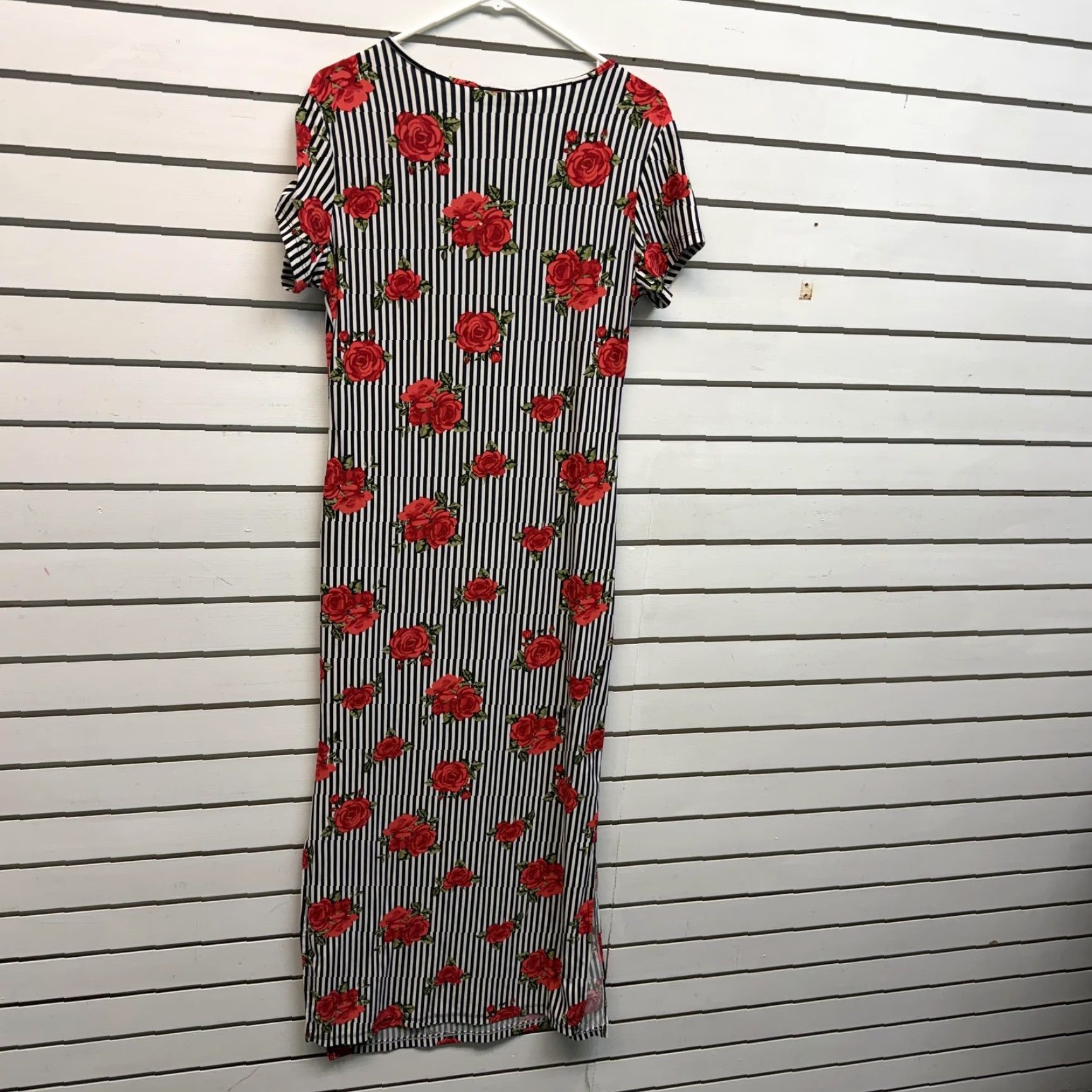 Vintage Bobbie Brooks T-Shirt Dress M Maxi Stripe Red Roses Floral Casual Womens Size M / US 6-8 / IT 42-44 - 4 Thumbnail