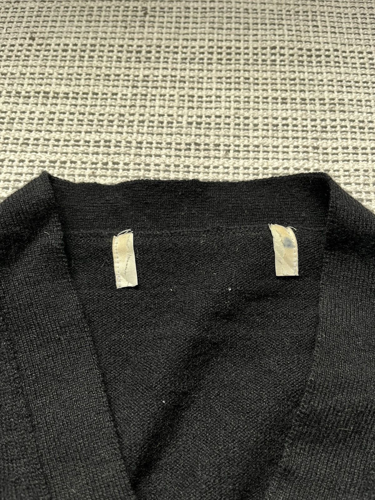 Comme des Garcons PLAY Comme Des Garcons Play white heart sweater Size US L / EU 52-54 / 3 - 3 Thumbnail