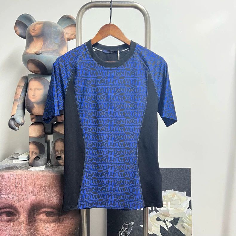 Louis Vuitton Louis Vuitton Printed Short Sleeve Top- DMC Size US XS / EU 42 / 0 - 1 Thumbnail