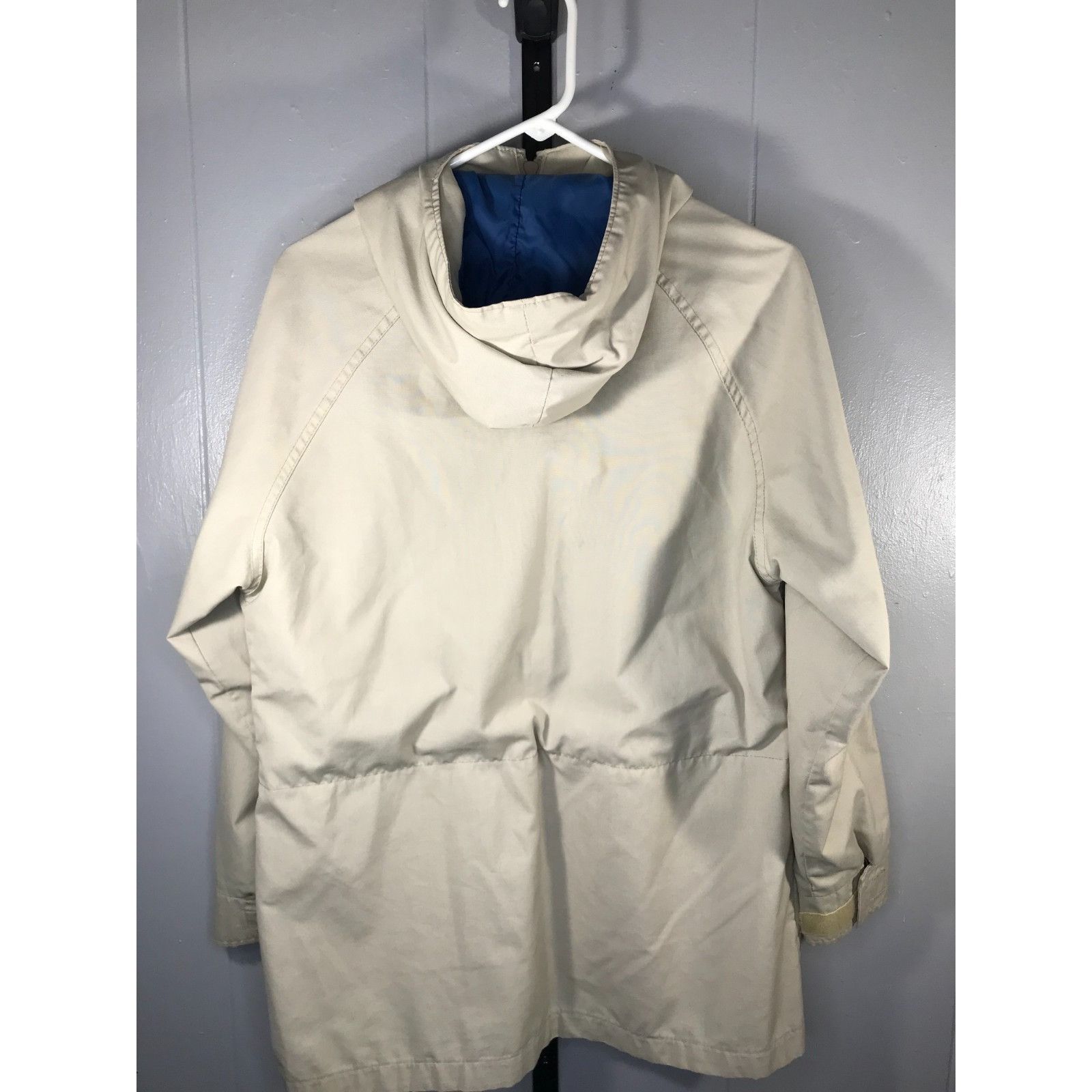 Woolrich Woolen Mills Vintage Woolrich Lightweight Tan Beige Hooded Jacket Women's Size M / US 6-8 / IT 42-44 - 2 Thumbnail