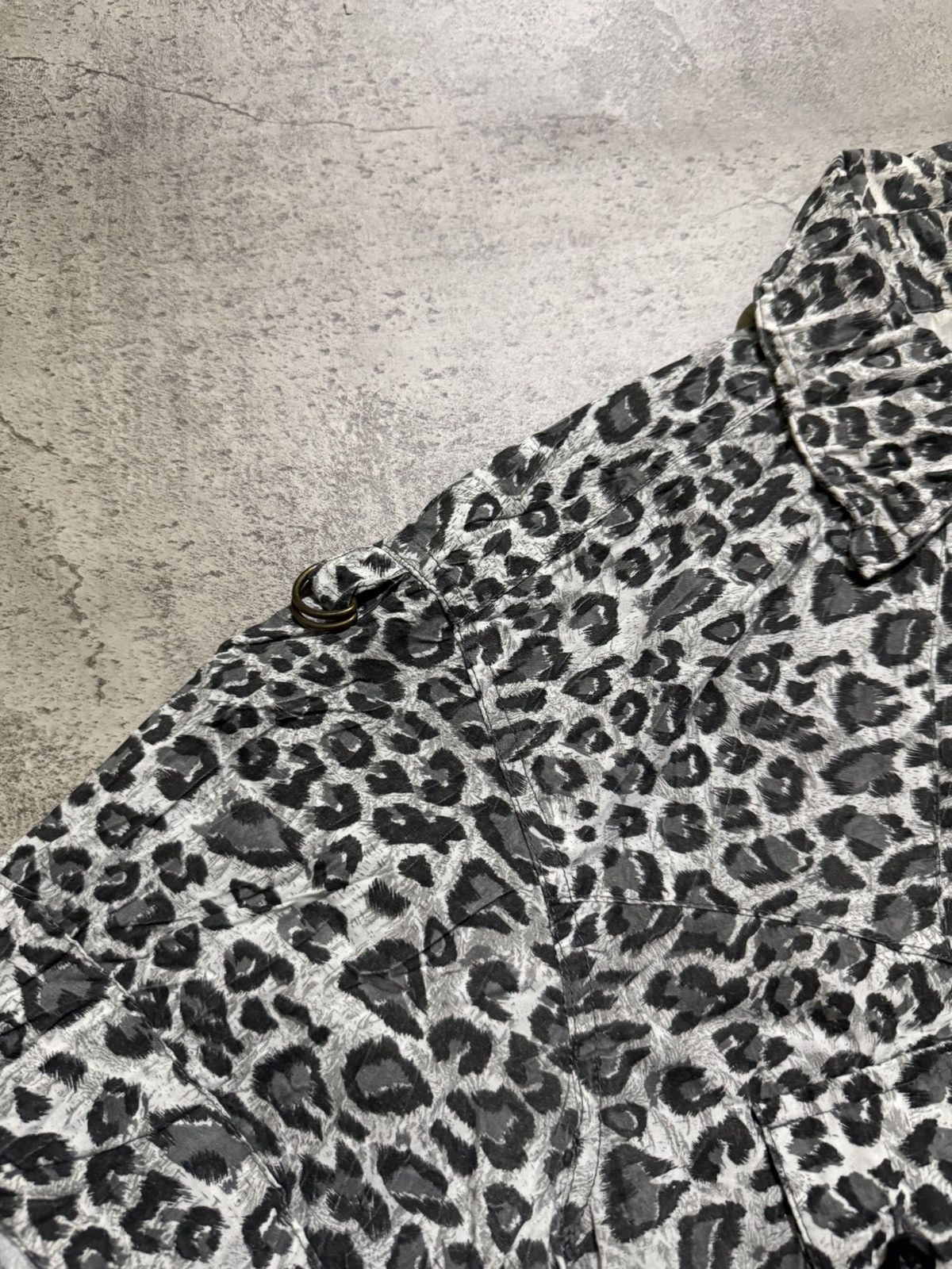 semanticdesign Semanticdesign Leopard Ifsixwasnine button shirt Size US M / EU 48-50 / 2 - 3 Thumbnail