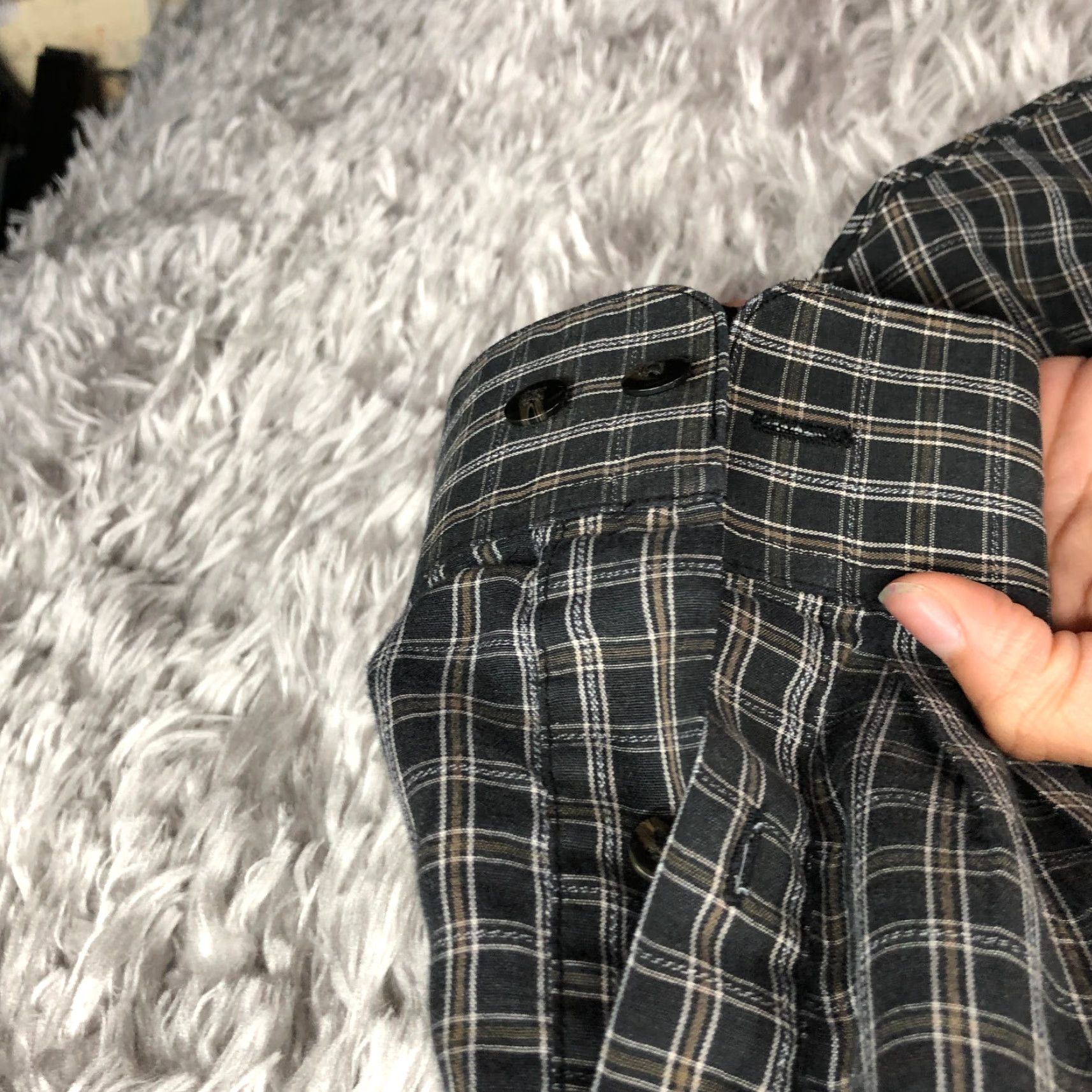 Van Heusen Van Heusen Shirt Mens Size L Black Plaid Long Sleeve Spread Collar Size US L / EU 52-54 / 3 - 4 Thumbnail