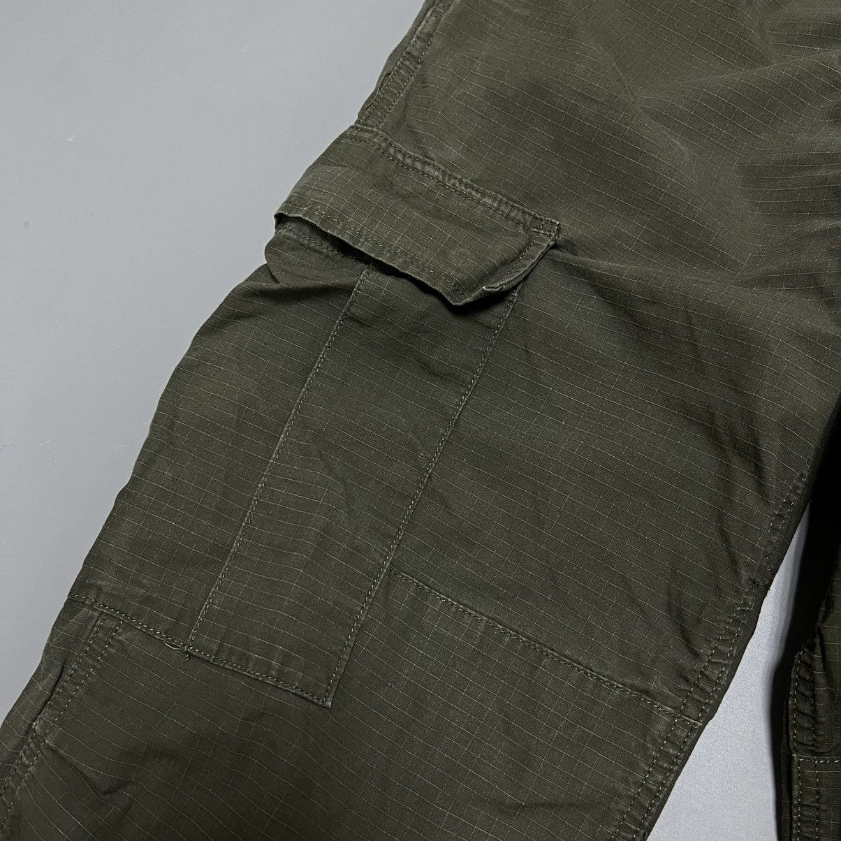 Carhartt × Carhartt Wip × Vintage Carhartt Vintage Cargo Pants Size US 31 - 14 Thumbnail