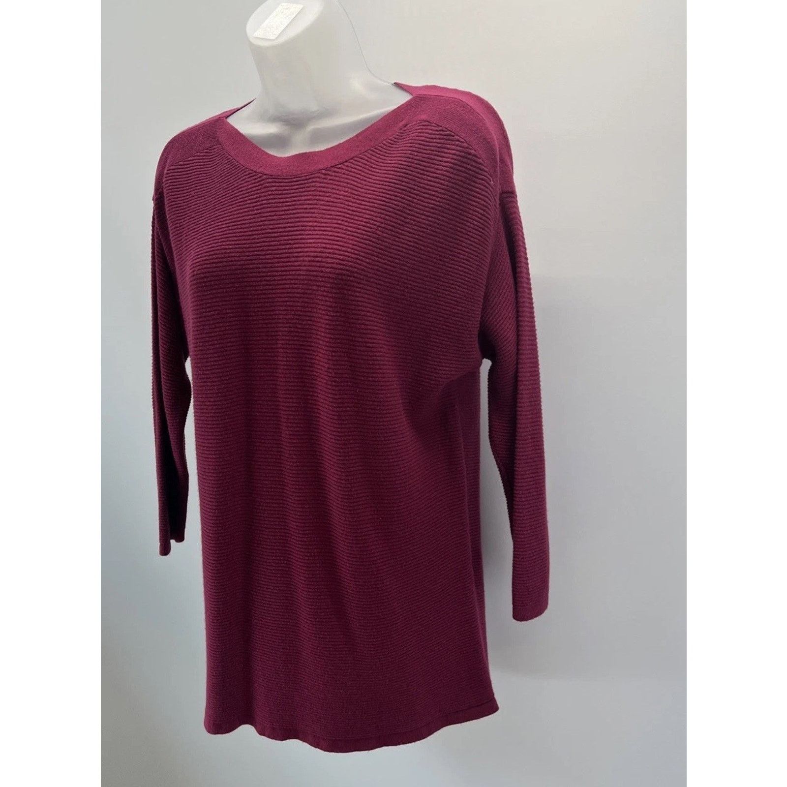 Chicos Chicos Burgundy Wine Textured Stripe Top Blouse Sz 1 M Size M / US 6-8 / IT 42-44 - 3 Thumbnail