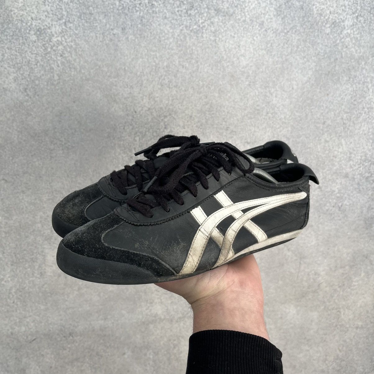 Onitsuka Tiger Asics Onitsuka Tiger Mexico 66 Vintage Leather Sneakers Rare Size US 9 / EU 42 - 5 Thumbnail