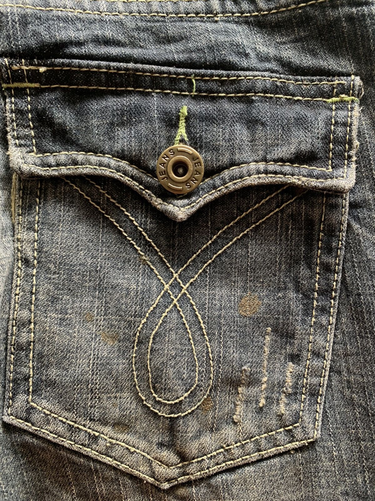 20471120 × Designer × Japanese Brand flare i6w9 lgb inspired jeans distressed japanese style Size 30" / US 8 / IT 44 - 20 Thumbnail
