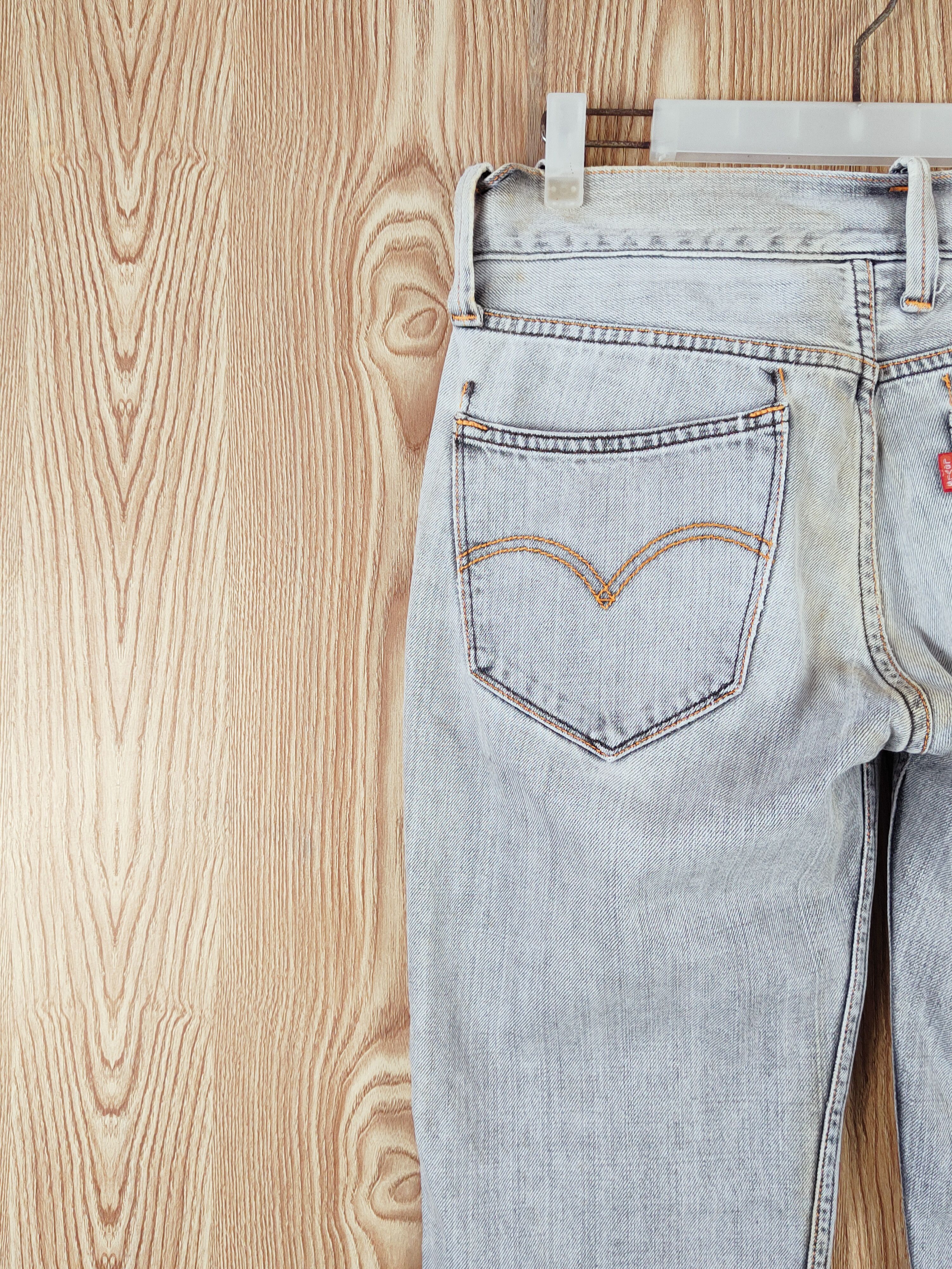 Levi's Levi's Gray Distressed Ripped Jeans #W695 Size US 31 - 8 Thumbnail