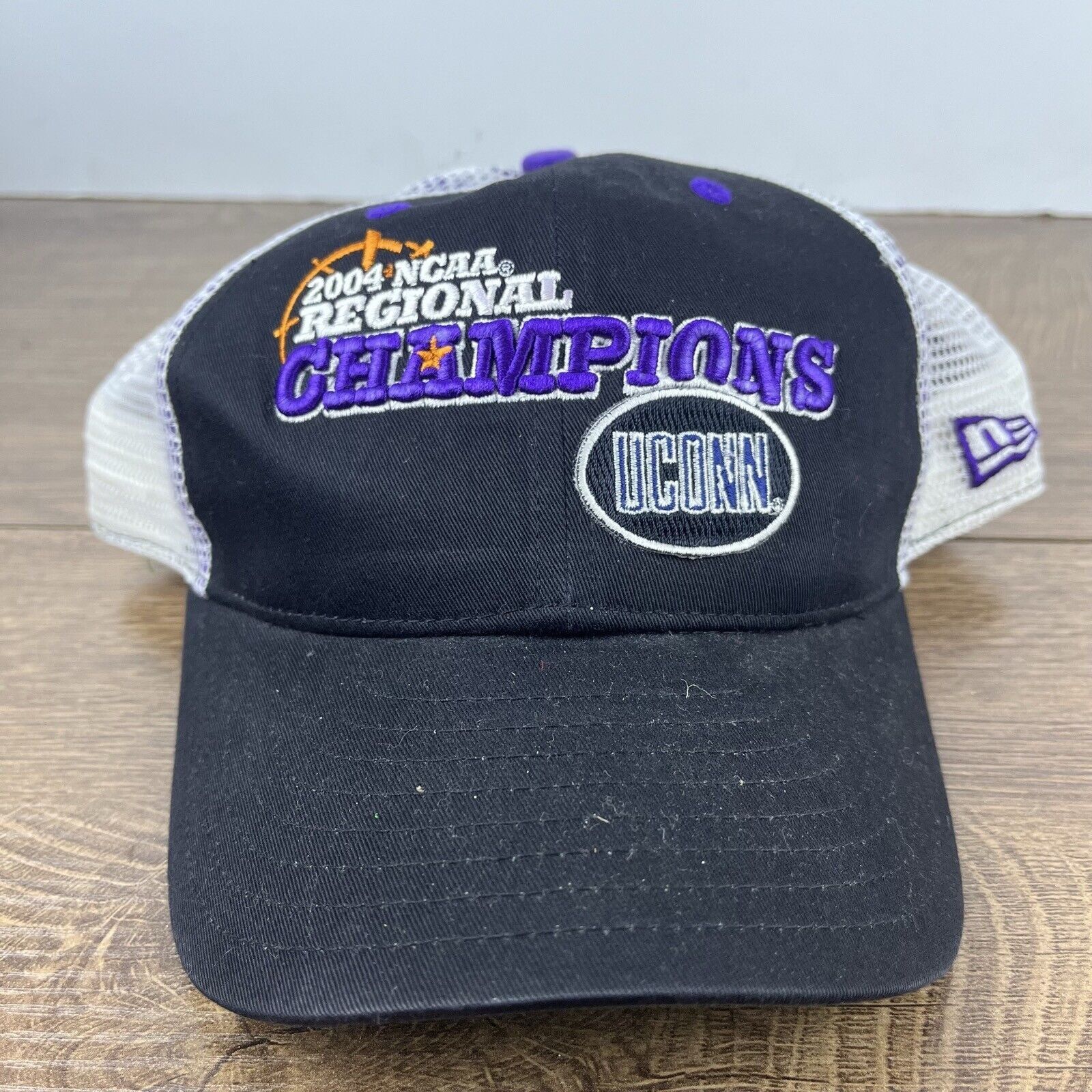 New Era UCONN Huskies Hat 2004 Regional Champions Hat Adjustable Bla Size ONE SIZE - 3 Thumbnail