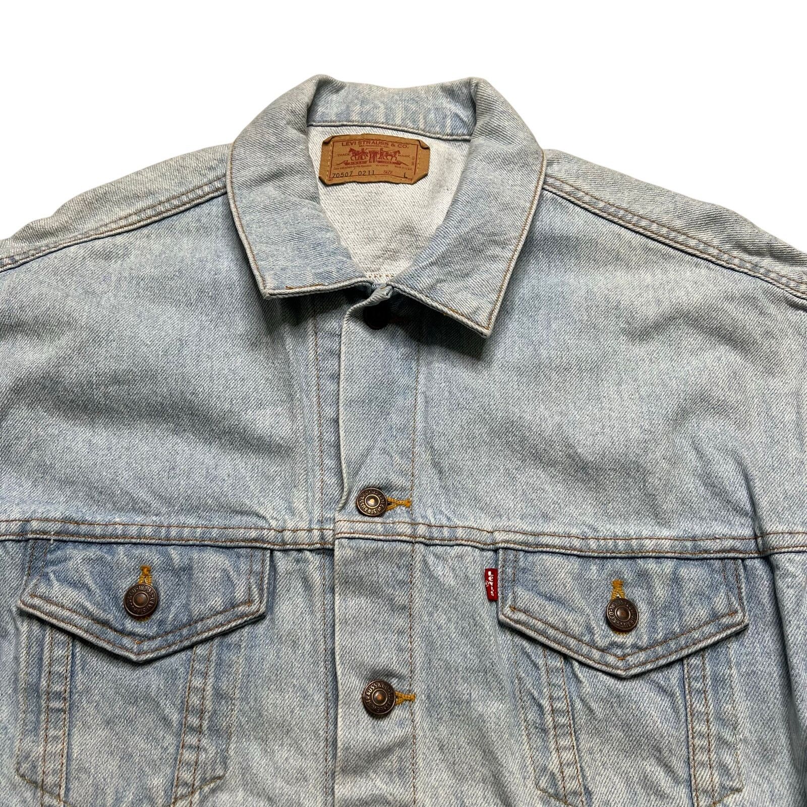 Levi's Vintage Levi’s 70507-0211 Denim Trucker Jacket Light Wash L Size US L / EU 52-54 / 3 - 2 Thumbnail