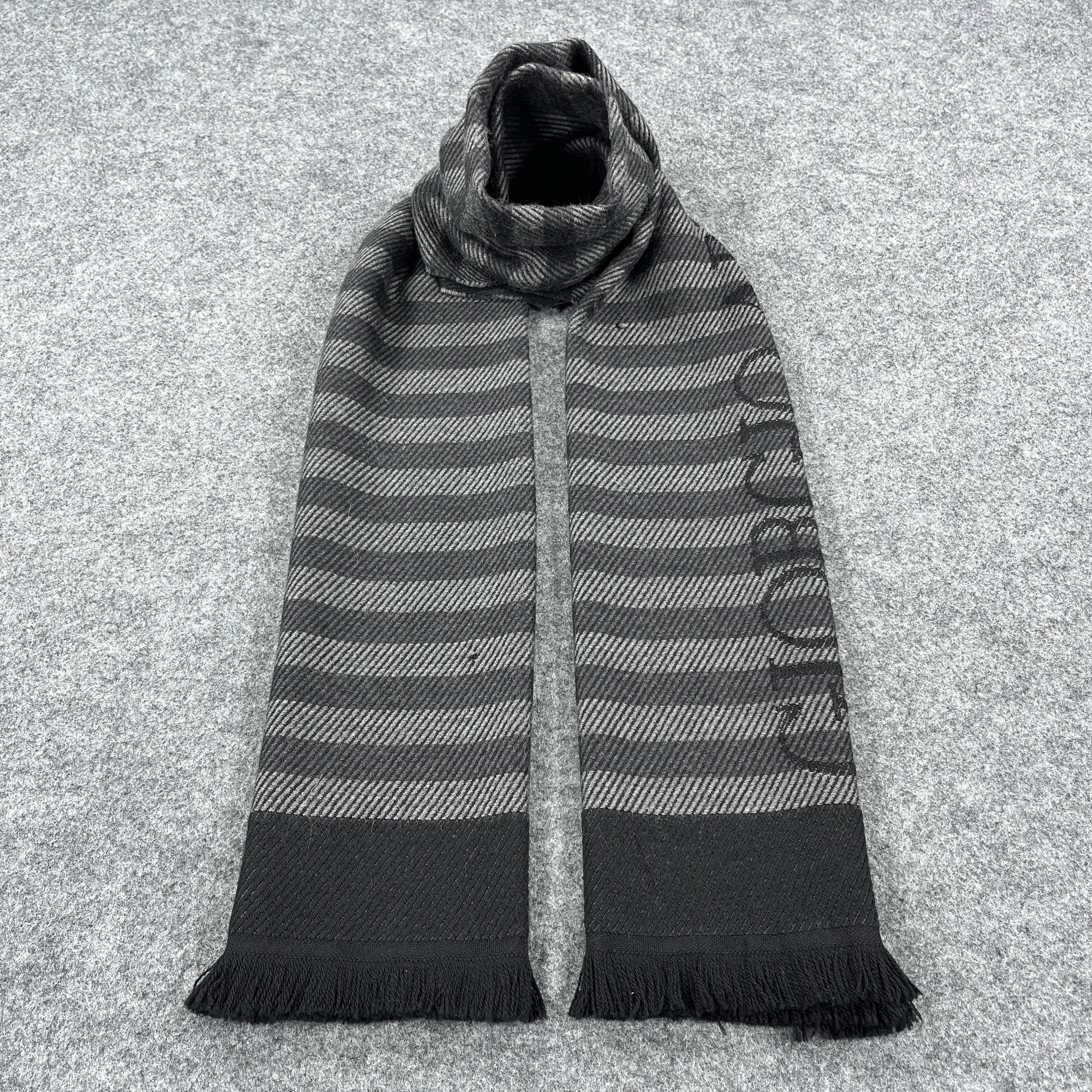 Giorgio Armani Giorgio Armani Scarf / Muffler / Neckwear T1501 Size ONE SIZE - 4 Thumbnail