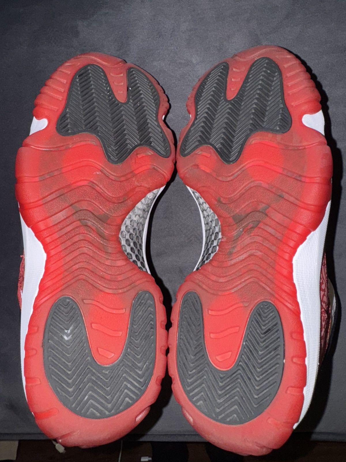 Jordan Brand Jordan 11 Retro Low IE ‘White Gym Red’ Size 8.5M Size US 8.5 / EU 41-42 - 6 Thumbnail