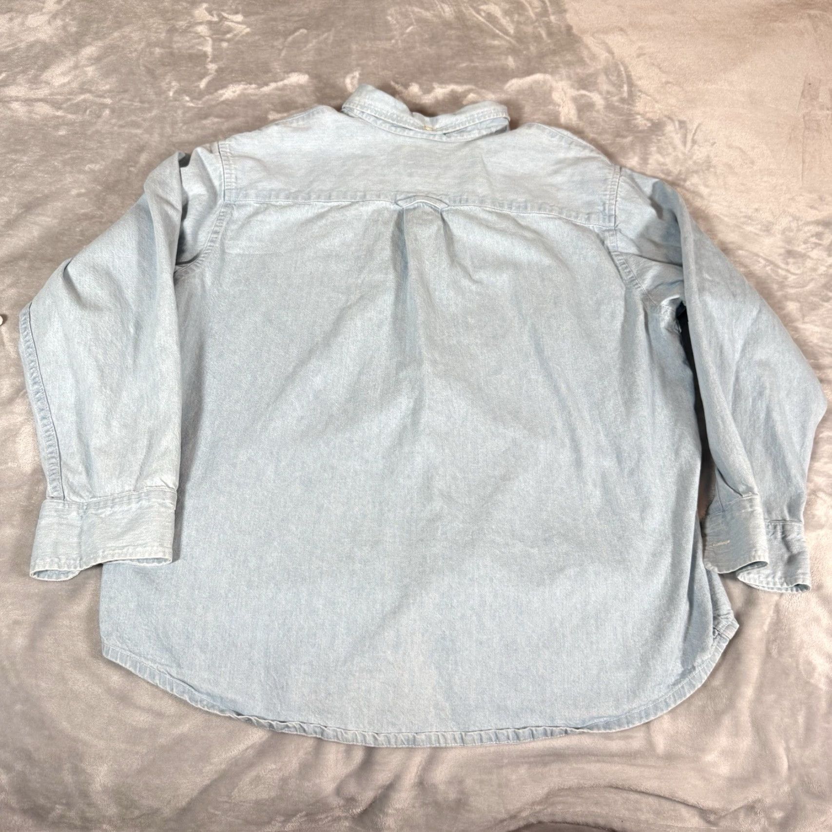 Vintage VINTAGE Villanova Wildcats Lacrosse Button-Down Shirt Mens XL Blue 90s Chambray Cotton Embroidered Long Sleeve Size US XL / EU 56 / 4 - 5 Thumbnail