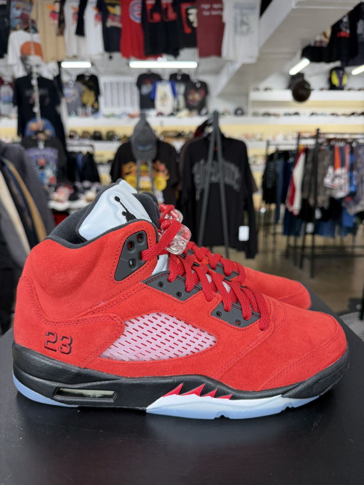 Jordan Brand Air Jordan 5 Raging Bull Red Size 10 Size US 10 / EU 43 - 6 Thumbnail
