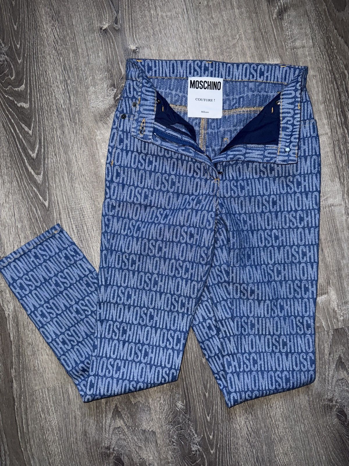 Moschino MOSCHINO Logo Jacquard Mid Rise Straight Jeans Size 24" / US 00 / IT 34 - 1 Thumbnail