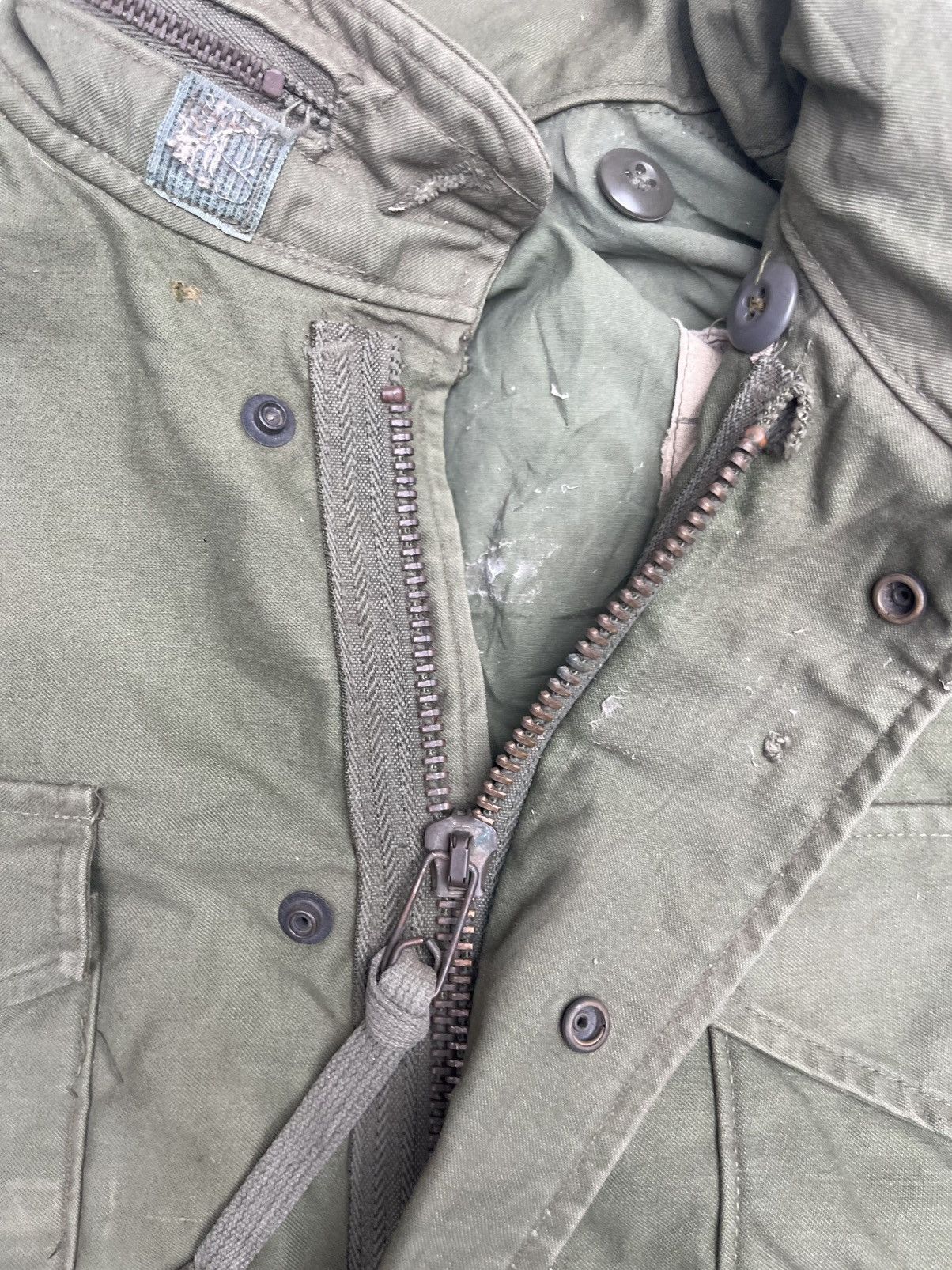 Vintage M-65 Field Jacket U.S. Military Issue NSN 8415-00-782-2933 Size US M / EU 48-50 / 2 - 5 Thumbnail