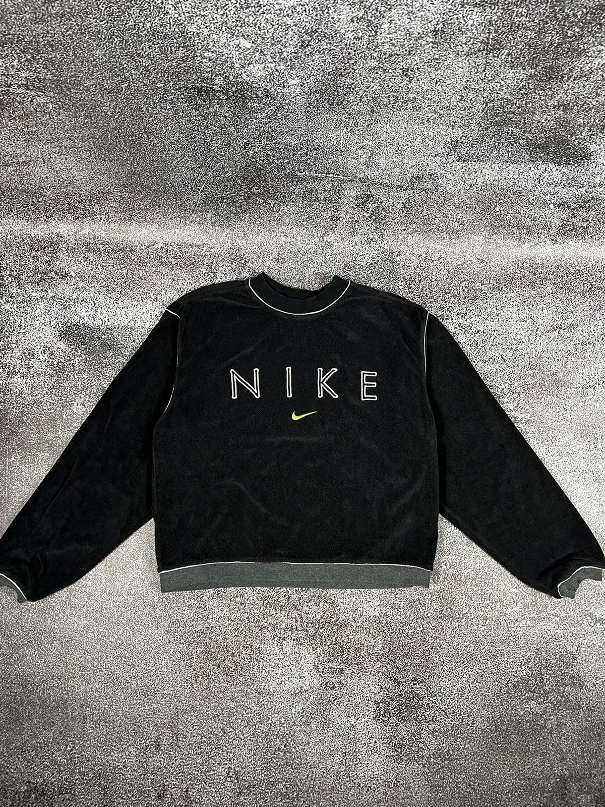 Nike × Vintage Nike 90s velvet swoosh center big logo sweatshirt spellout Size US XS / EU 42 / 0 - 1 Thumbnail