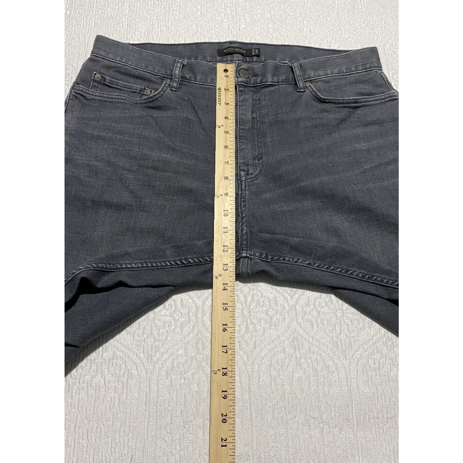 Banana Republic Banana Republic Jeans Mens 36x34 Gray Athletic Tapered Fit Stretch Denim Pants Shirt? Size US 36 / EU 52 - 6 Thumbnail