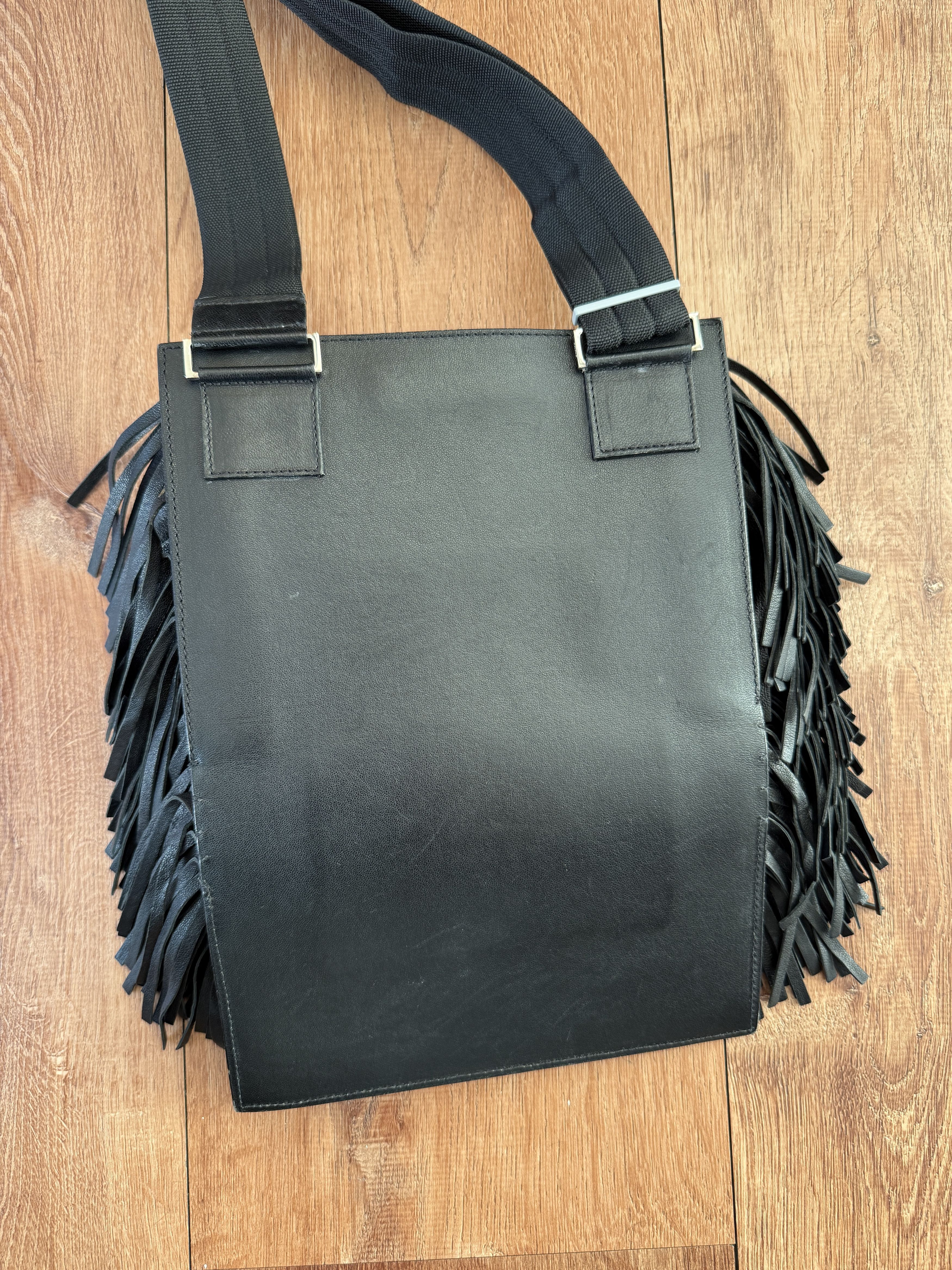 Dior AW02 Reflexion Leather Fringe Crossbody Bag, 2002 Runway Size ONE SIZE - 6 Thumbnail