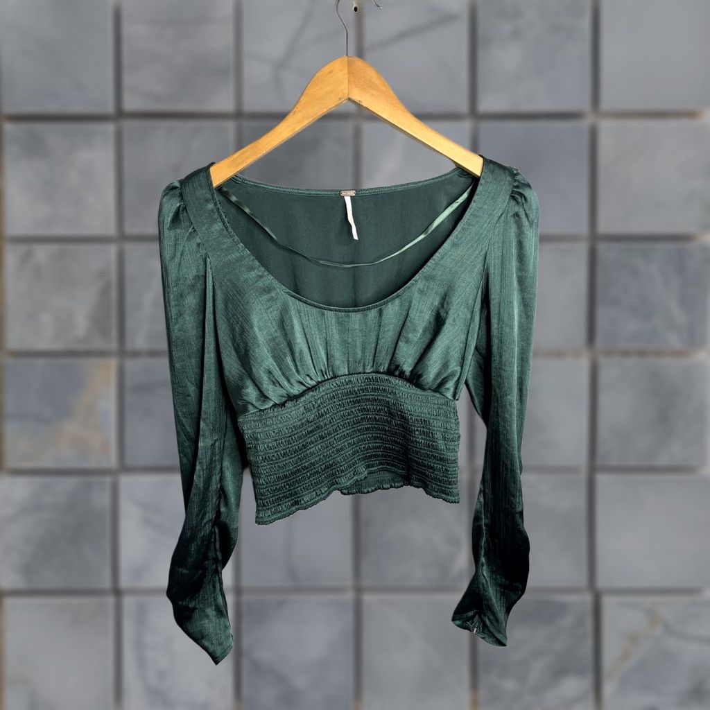Free People VINTAGE Free People Blouse Womens XS Green Smocked Waist Long Puff Sleeve Cropped Boho Size XS / US 0-2 / IT 36-38 - 1 Thumbnail