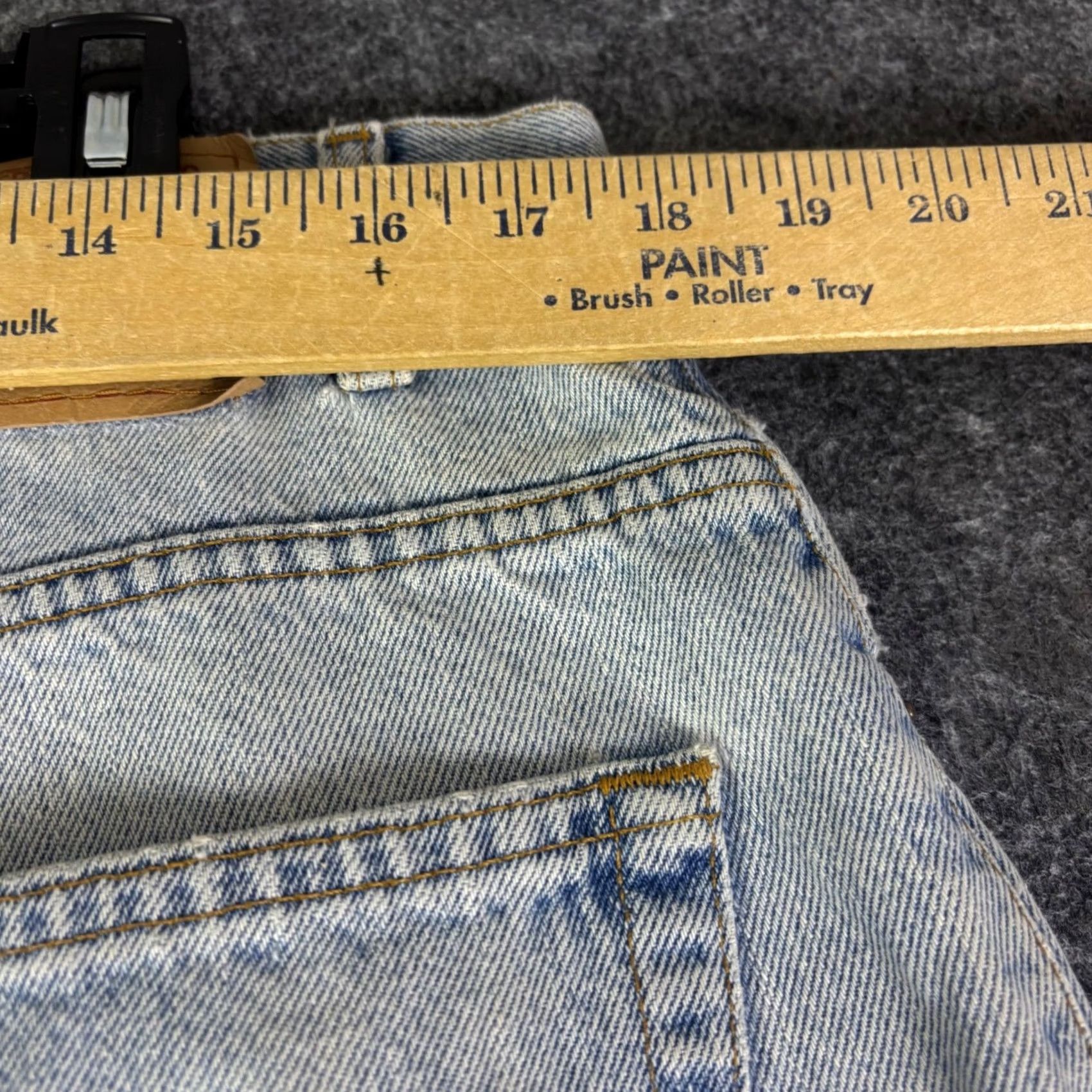 Levi's VINTAGE Levi's 560 Jeans Light Wash Denim 36x30 Mens 90s Tapered Loose Fit Relaxed Mid Rise 5-Pocket Blue Hats? Size US 36 / EU 52 - 5 Thumbnail