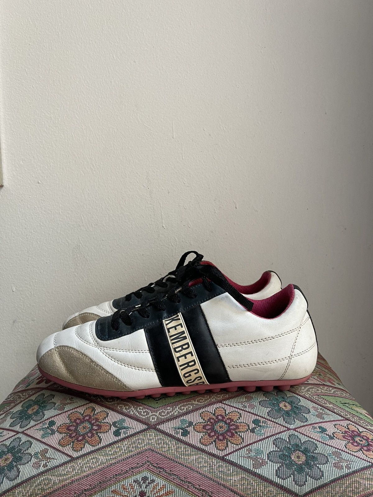 Dirk Bikkembergs Dirk Bikkembergs Soccer Shoes pink sole Size US 9 / EU 42 - 1 Thumbnail