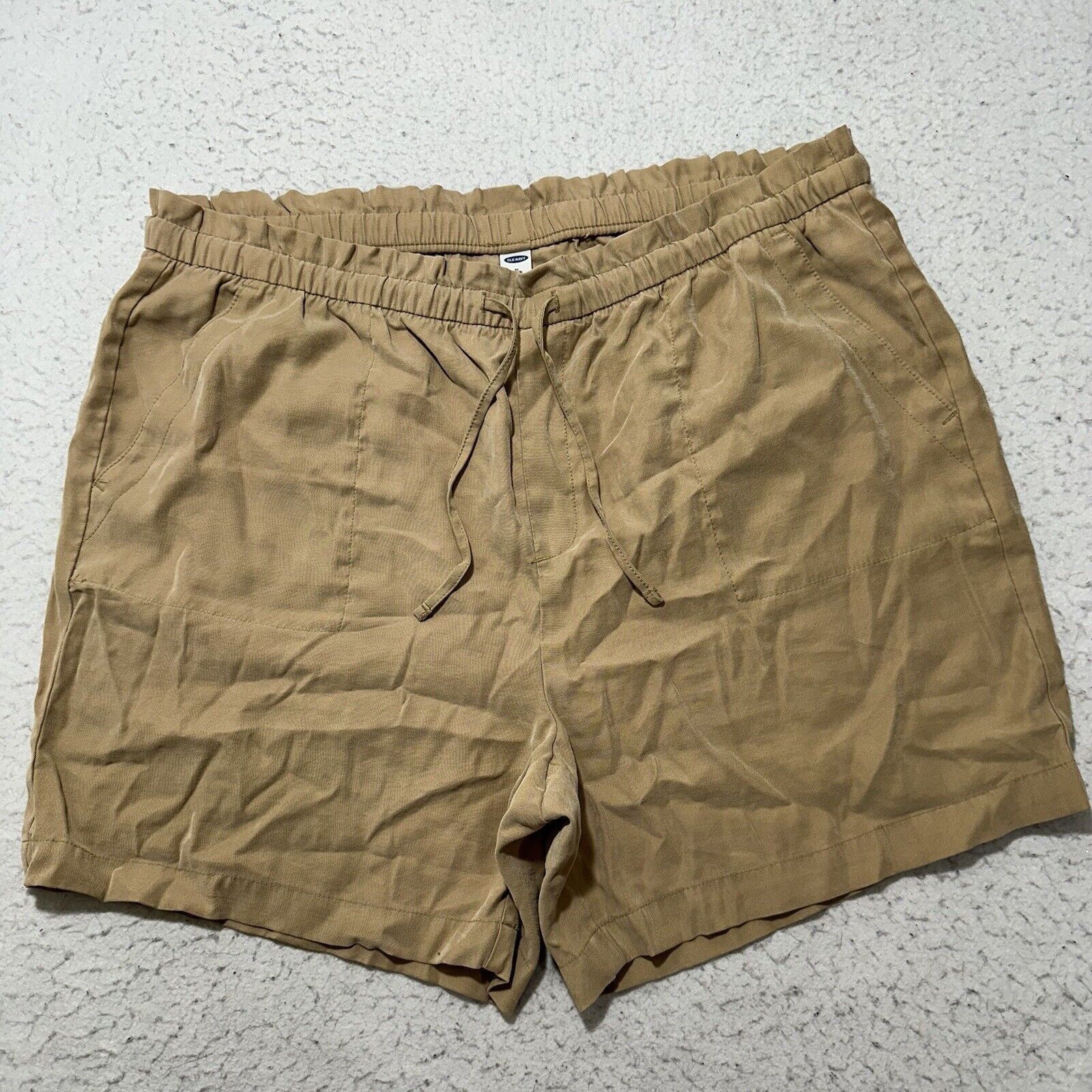 Old Navy Old Navy XL Drawstring Shorts 5" Inseam High Rise Stretch Size 40" / US 18 - 1 Thumbnail