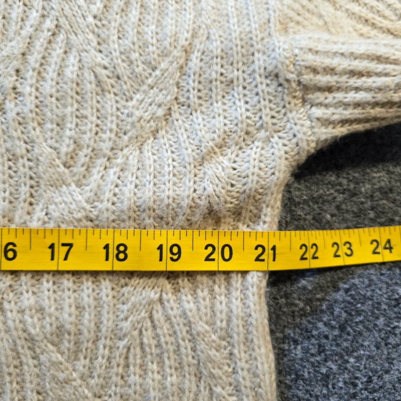 FatFace Fat Face Sweater Women Size 6 Beige Cable-Knit Pockets Soft Fuzzy Capsule Casual Shirt Size M / US 6-8 / IT 42-44 - 5 Thumbnail
