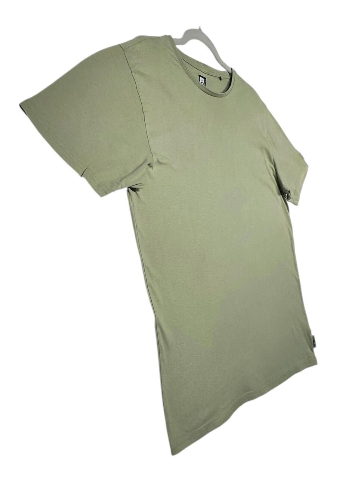 Other Duck & Cover T-Shirt Men's UK Size L Green Embroidered Logo Size US L / EU 52-54 / 3 - 5 Thumbnail