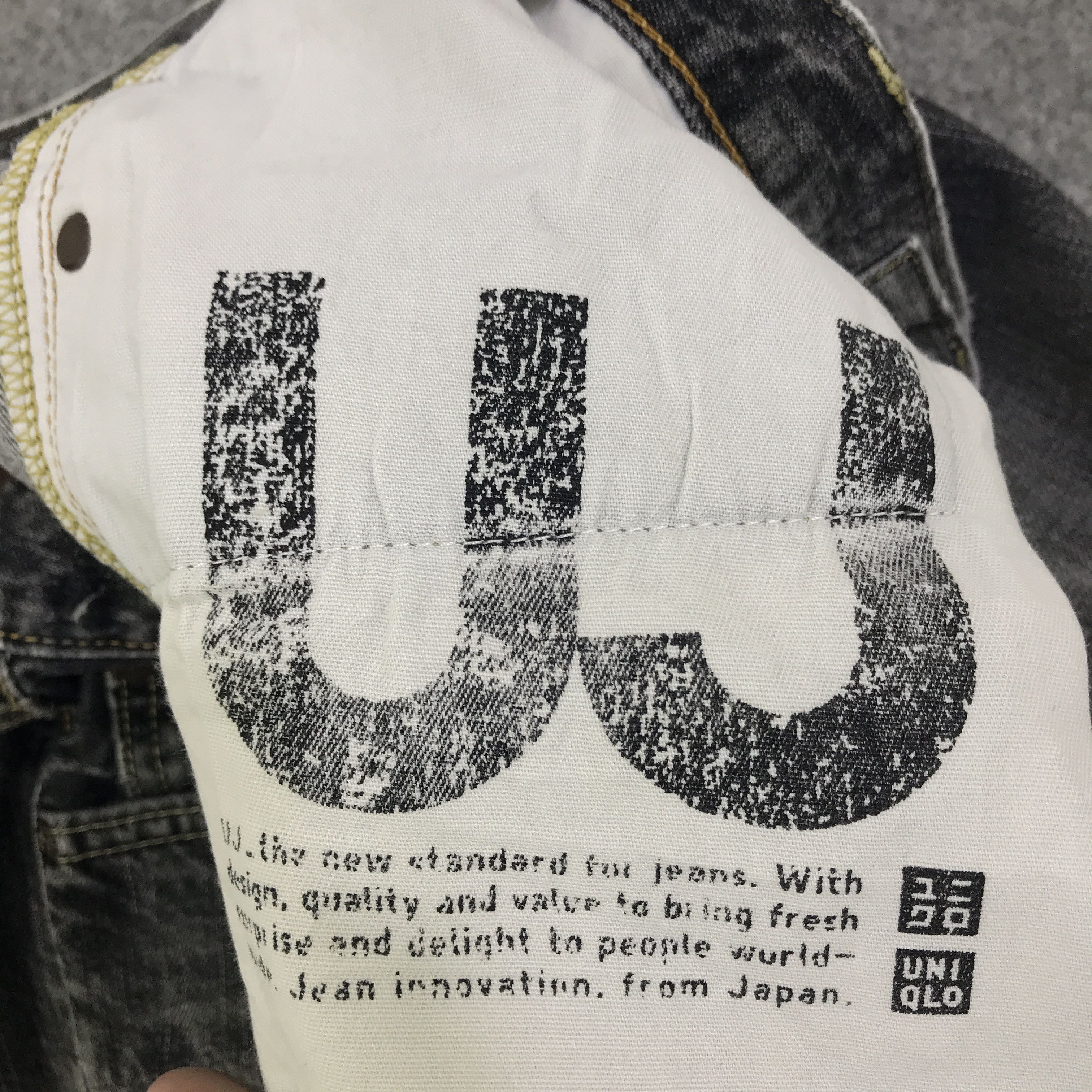 Japanese Brand Black Faded Denim japan Uniqlo jeans pants K130B23 Size US 33 - 16 Thumbnail
