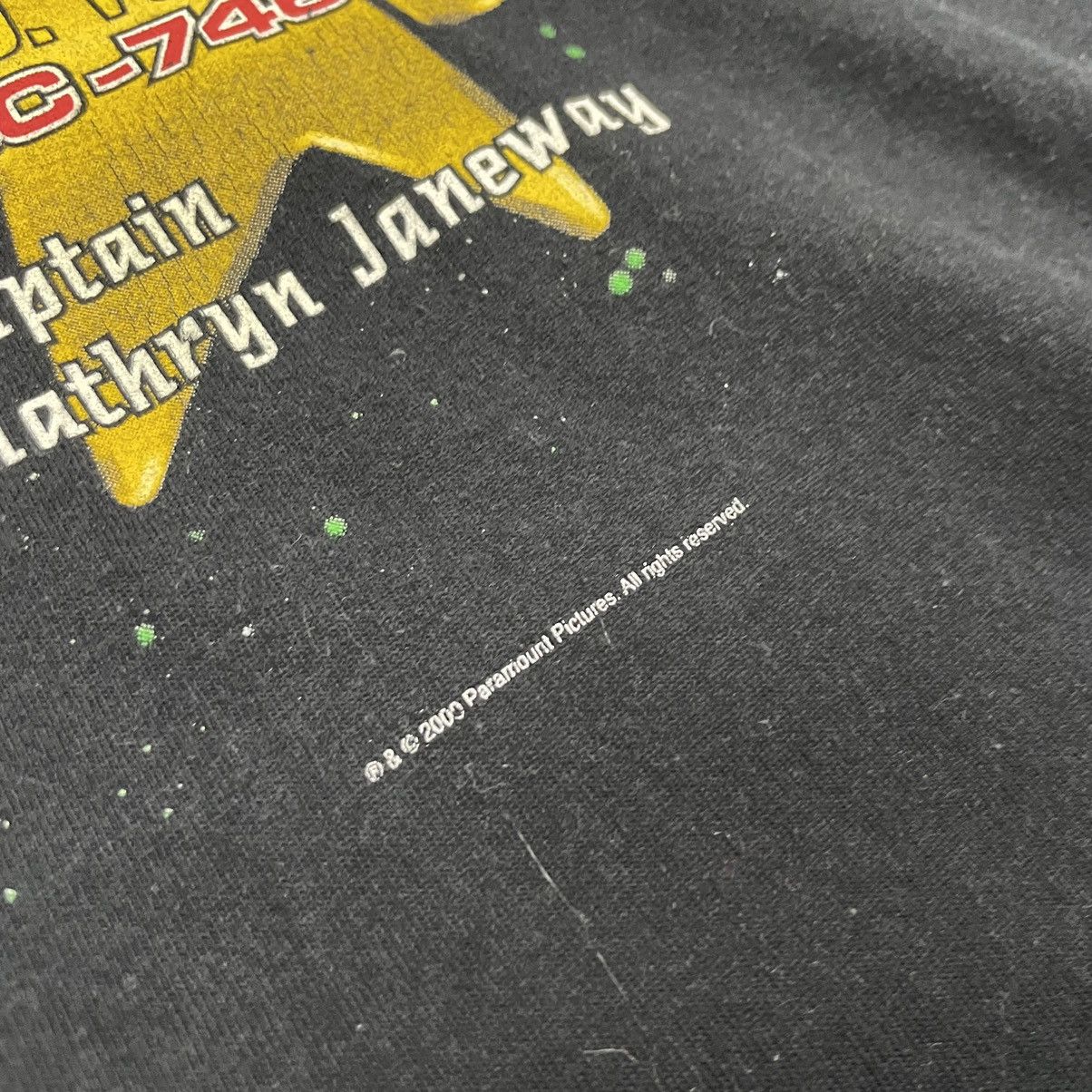 Vintage Vintage StarTrek Voyager Captain Kathryn Janeway T Shirt Size US M / EU 48-50 / 2 - 7 Thumbnail