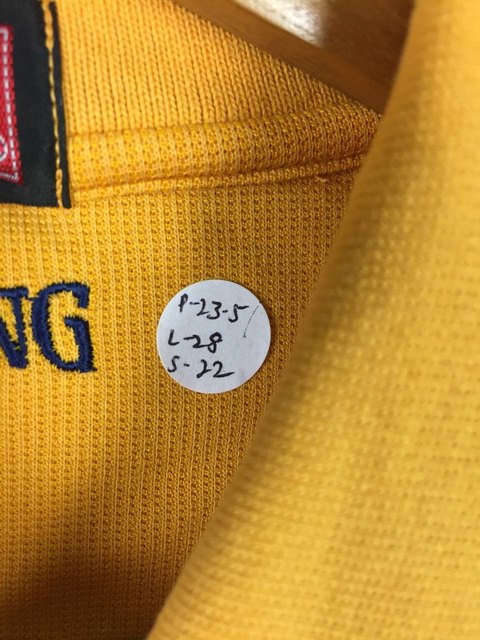 Spalding Vtg Spalding Embroidered Logo Retro Long Sleeve Shirt Size US XL / EU 56 / 4 - 15 Thumbnail