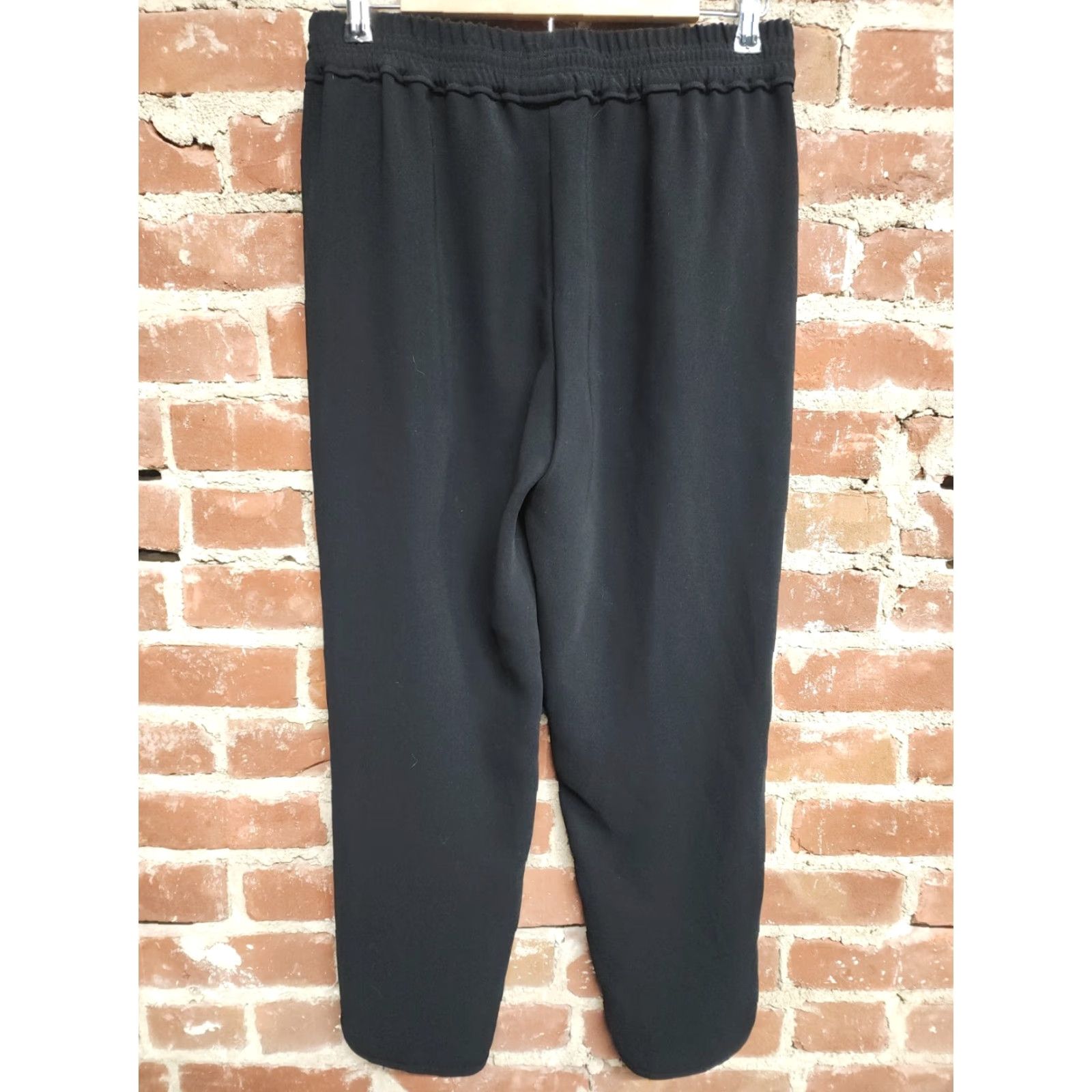 J.Crew J.CREW Pants B8523 Black High Rise Elastic Waist Shirt Tail Hem Rese Size 8 Women Pants Casual Tracks Size M / US 6-8 / IT 42-44 - 2 Thumbnail
