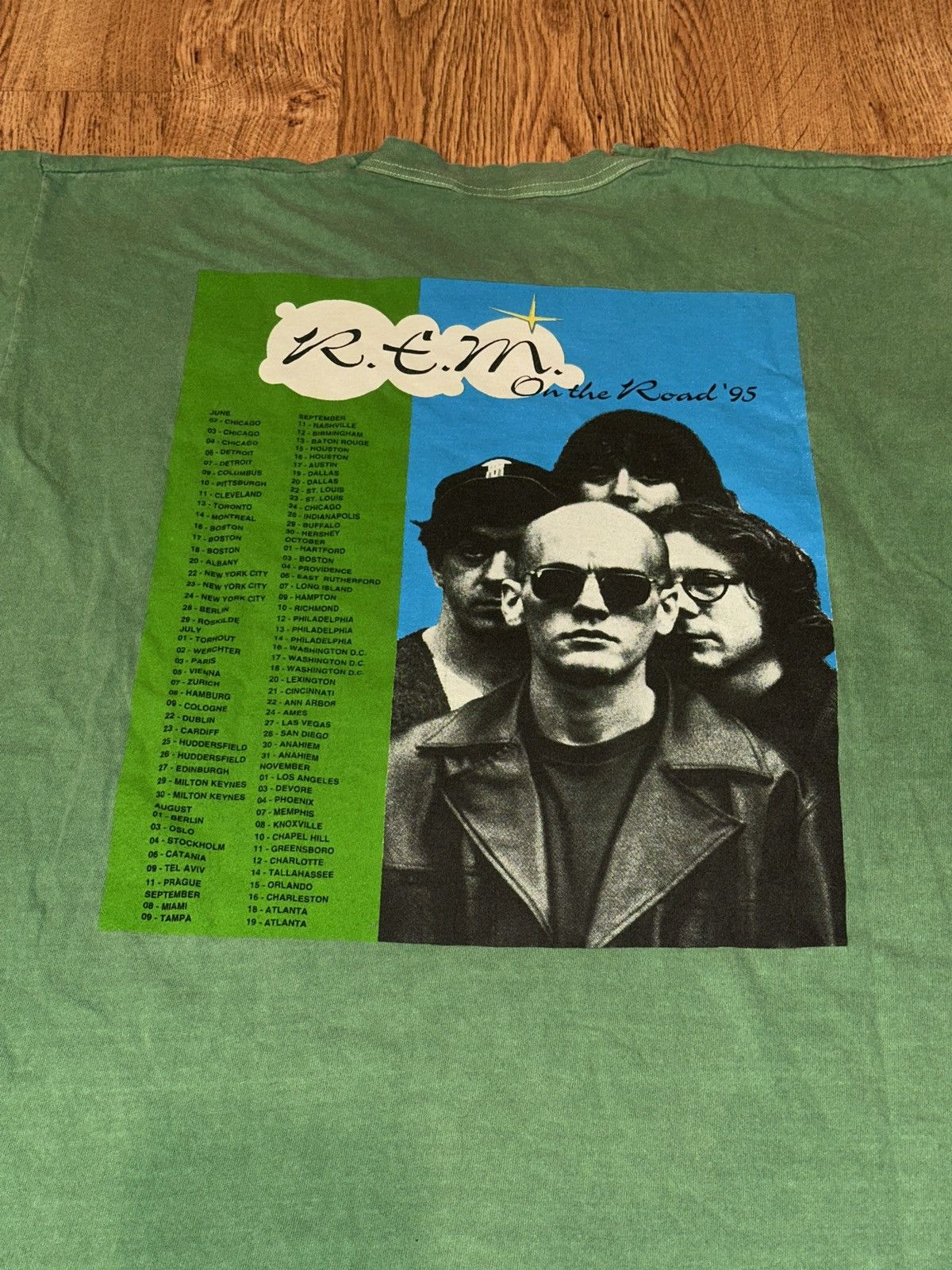 Fruit Of The Loom Vtg REM 1995 Radio Tour Shirt Size LARGE New Wave Rock Size US XL / EU 56 / 4 - 2 Thumbnail
