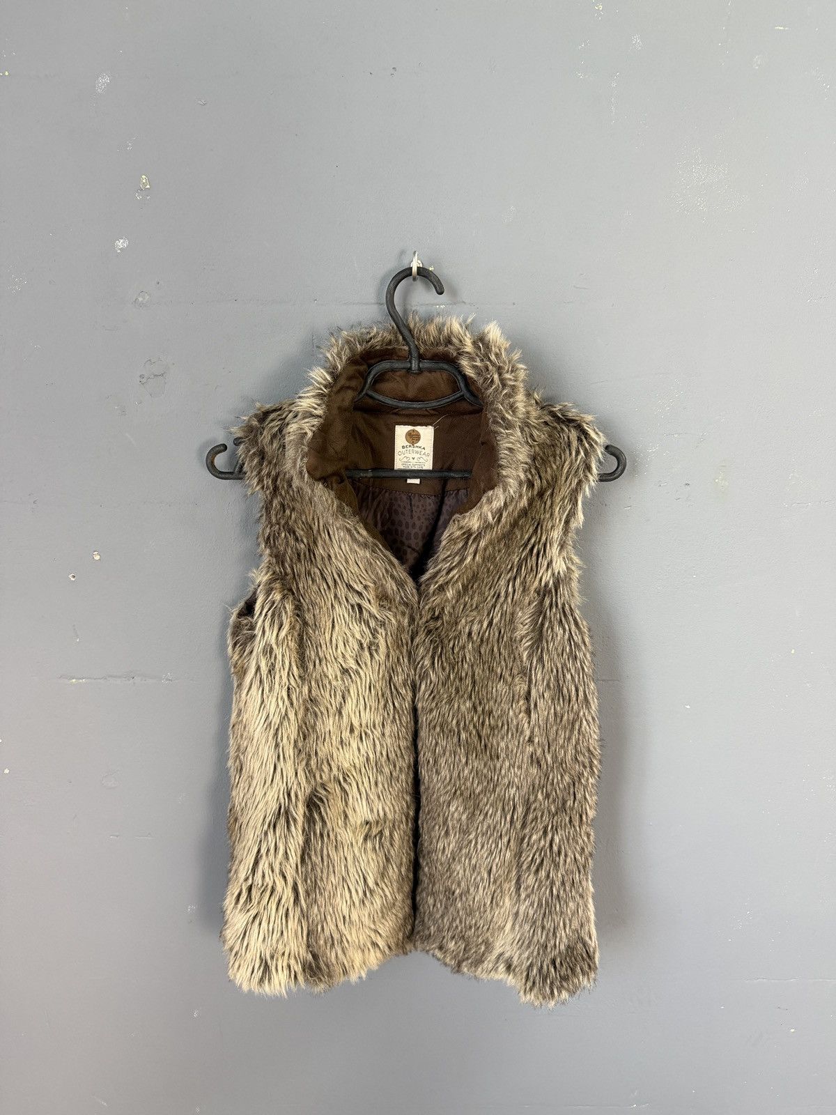If Six Was Nine Vintage Y2K Crpped Faux Fur Vest LGB Style UNISEX
