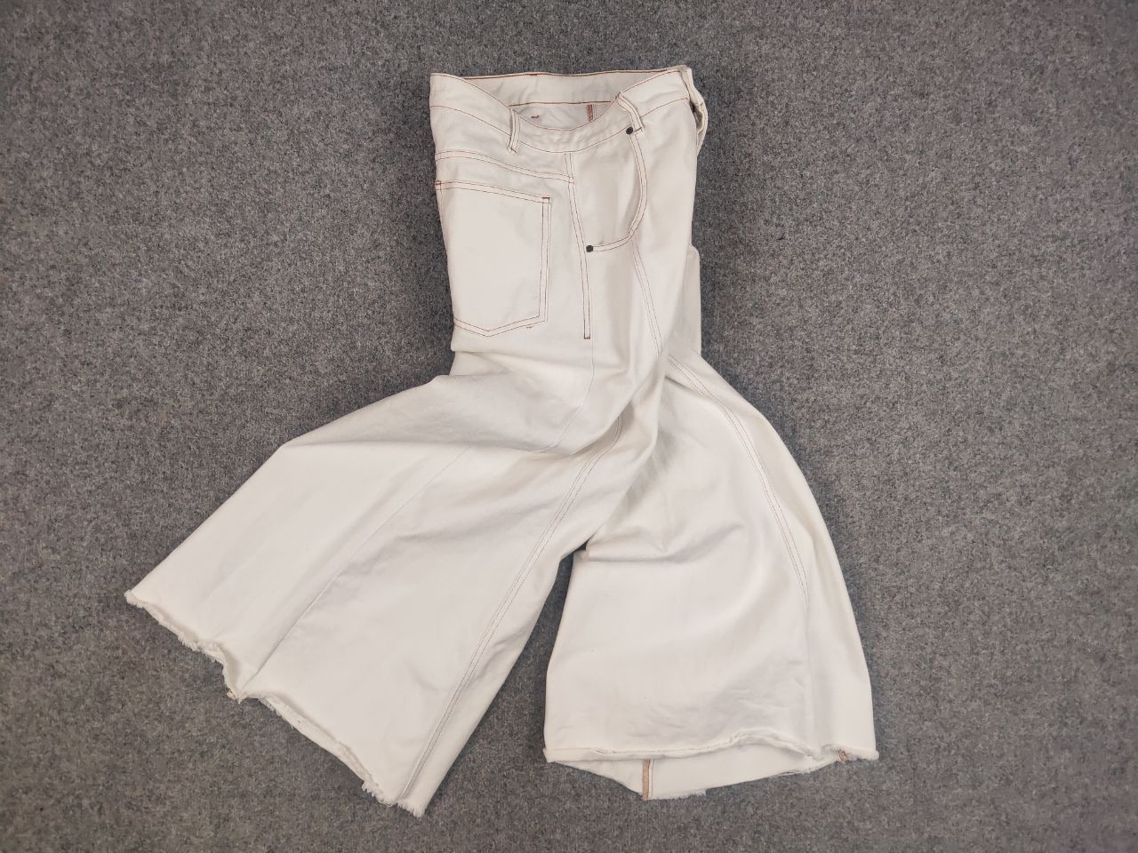 By Malene Birger By Malene Birger Design Wayde White Baggy Wide Leg Jeans Size 28" / US 6 / IT 42 - 15 Thumbnail
