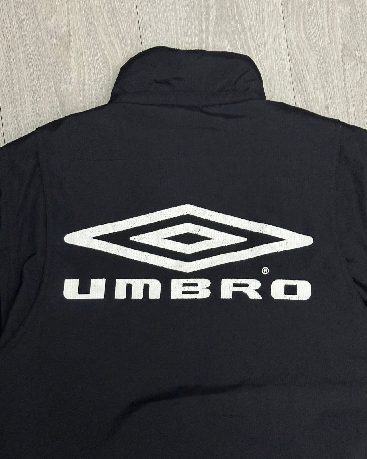 Umbro Vintage Umbro Quilted Long Winter Black Jacket - Size Small Size US S / EU 44-46 / 1 - 3 Thumbnail