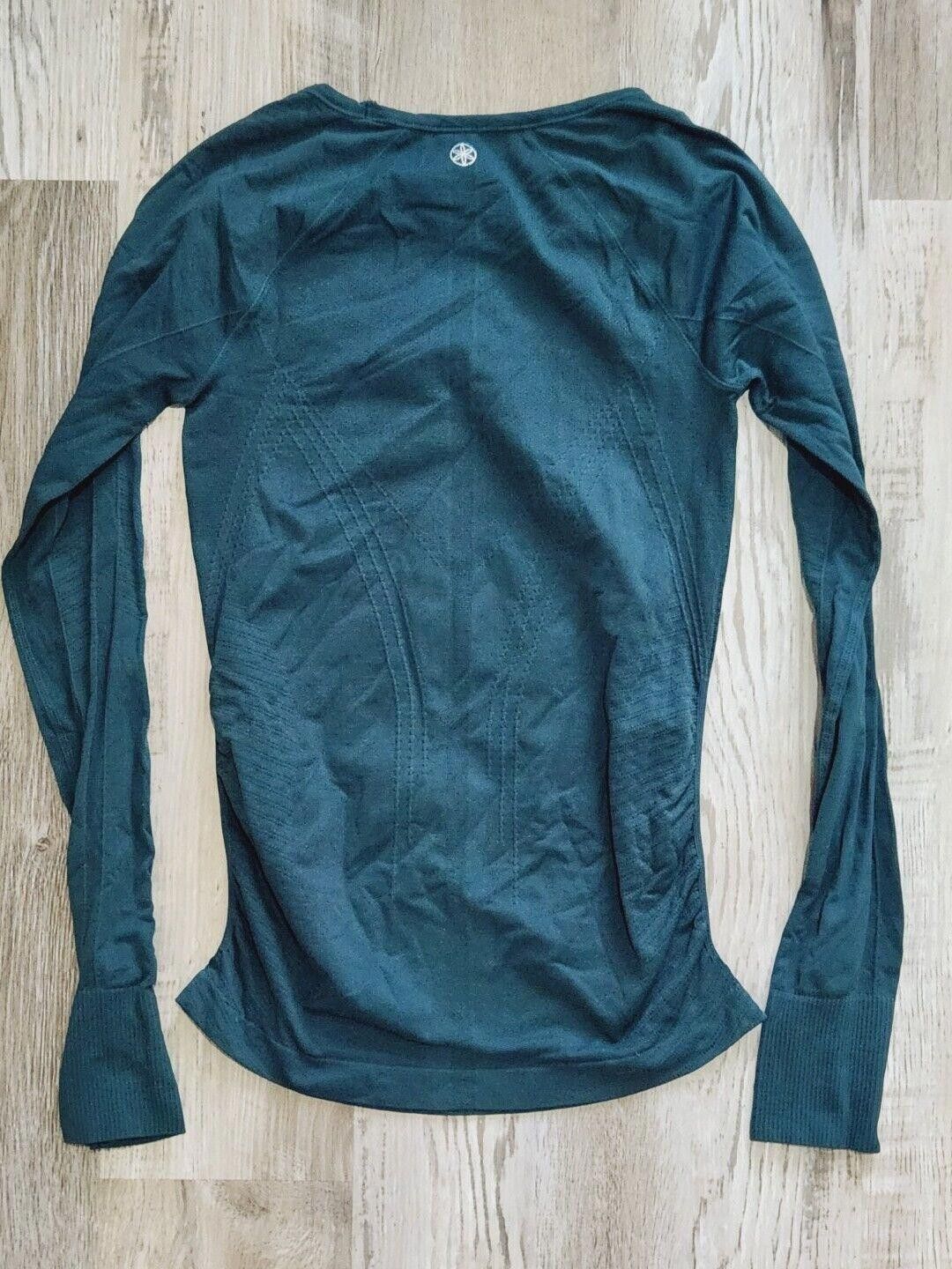 Other Gaiam Yoga Top Long Sleeve Green Extra Small Compression Size XS / US 0-2 / IT 36-38 - 2 Thumbnail
