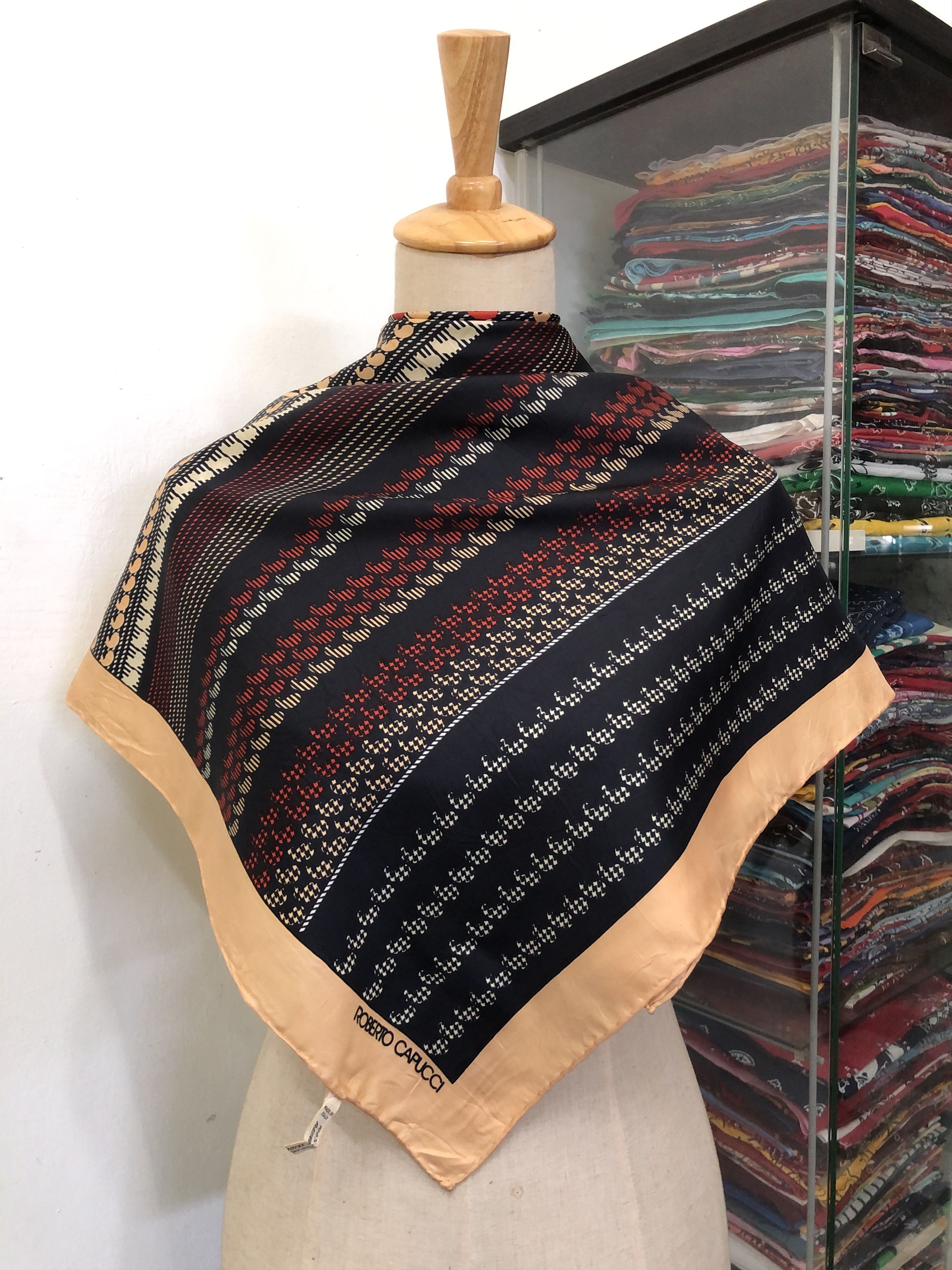 Vintage Vintage Roberto Capucci Silk Scarf Size ONE SIZE - 1 Thumbnail