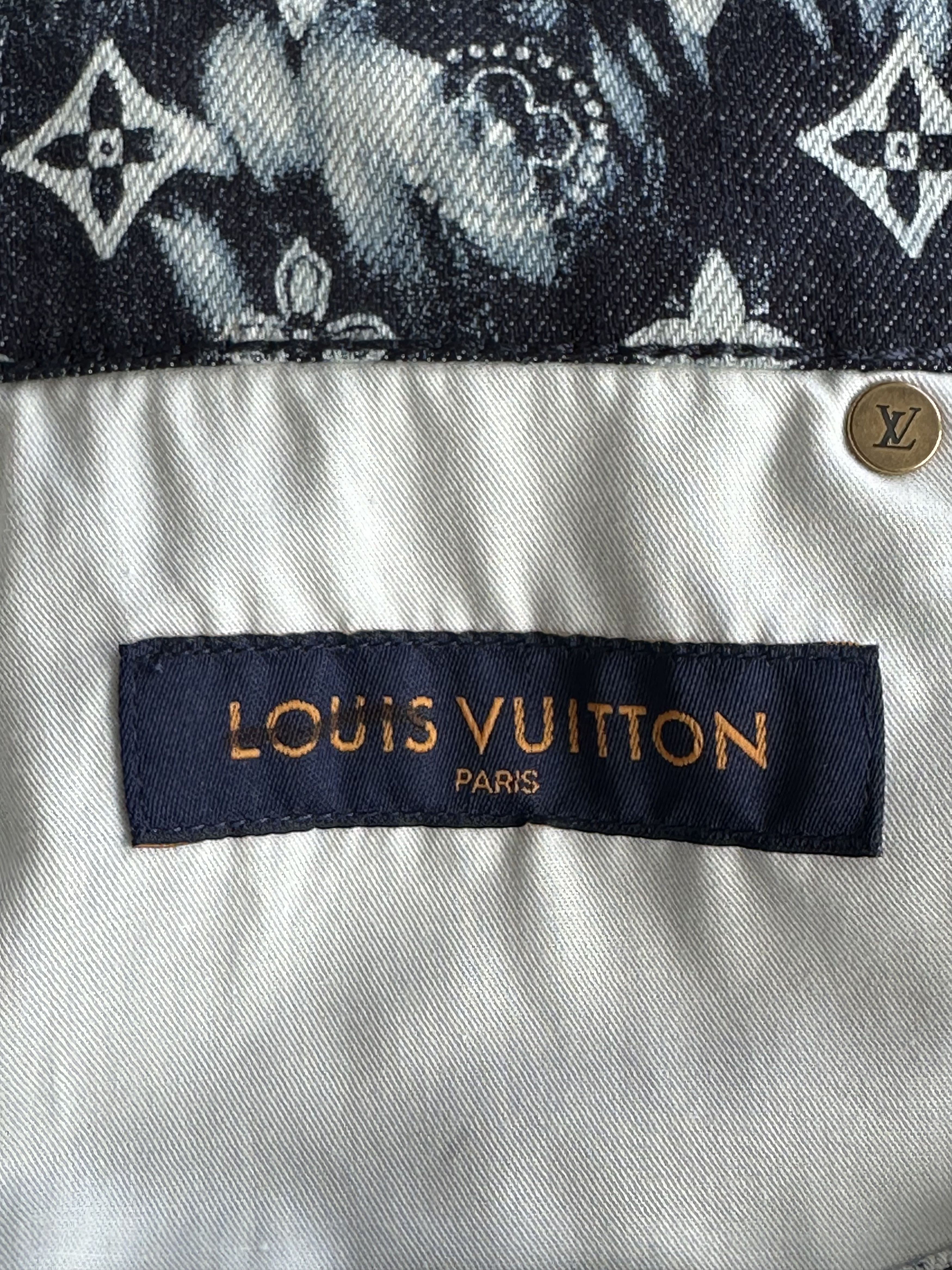 Louis Vuitton Louis Vuitton Blue Bleached Bandana Monogram Denim Shorts Size US 30 / EU 46 - 3 Thumbnail