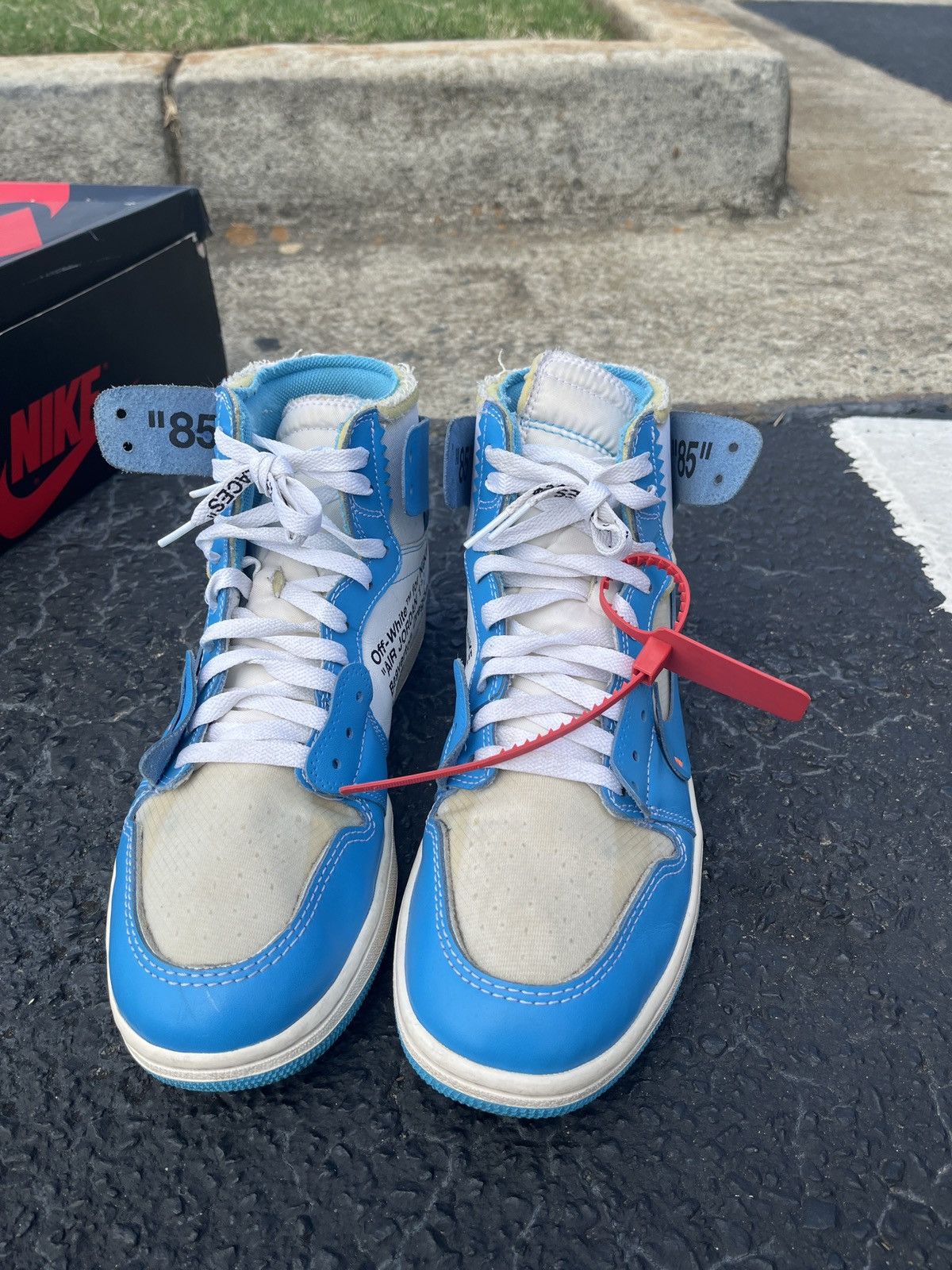 Jordan Brand × Off-White Jordan 1 off white unc Size US 10.5 / EU 43-44 - 3 Thumbnail