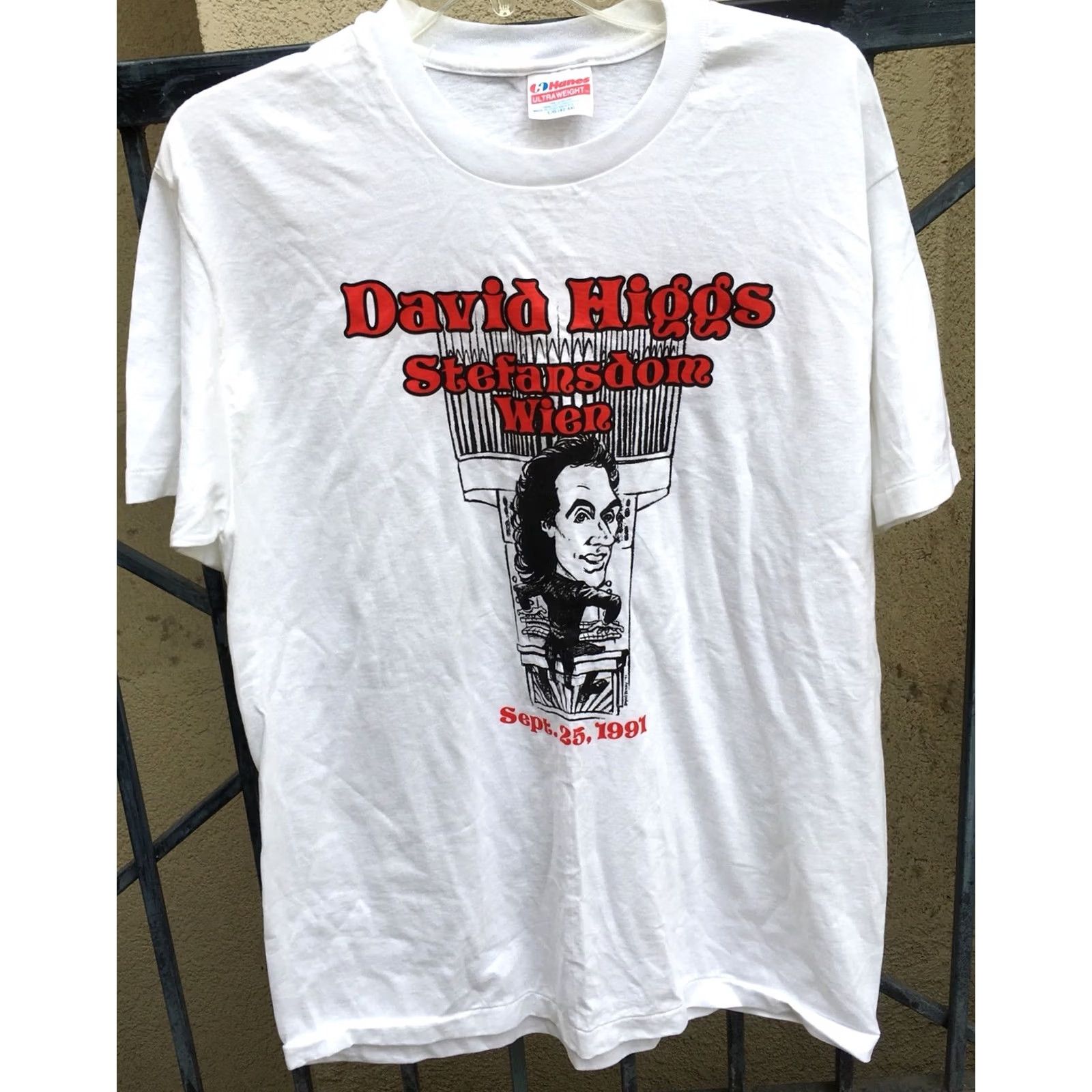 Hanes Vintage Hanes T Shirt 90s 1990s Short Sleeve Graphic Tee Men Size L White 100% Cotton Hanes ULTRAWEIGHT 42-44 Stefansdom Wien Sept 25 1991 Size US L / EU 52-54 / 3 - 7 Thumbnail