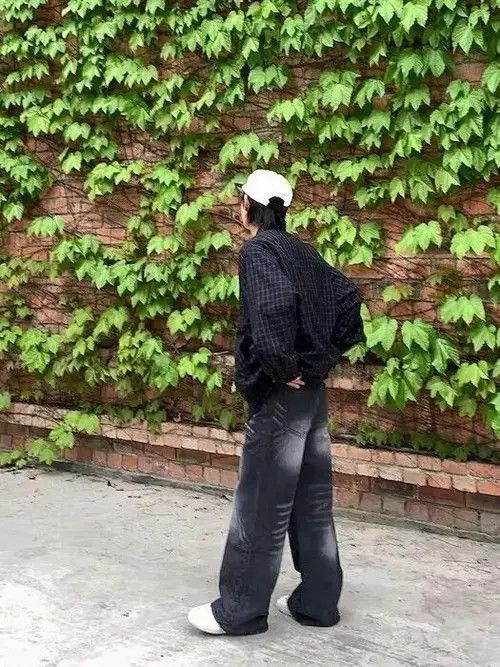 VIBE Baggy Washed Denim Jeans Size US 32 / EU 48 - 2 Thumbnail