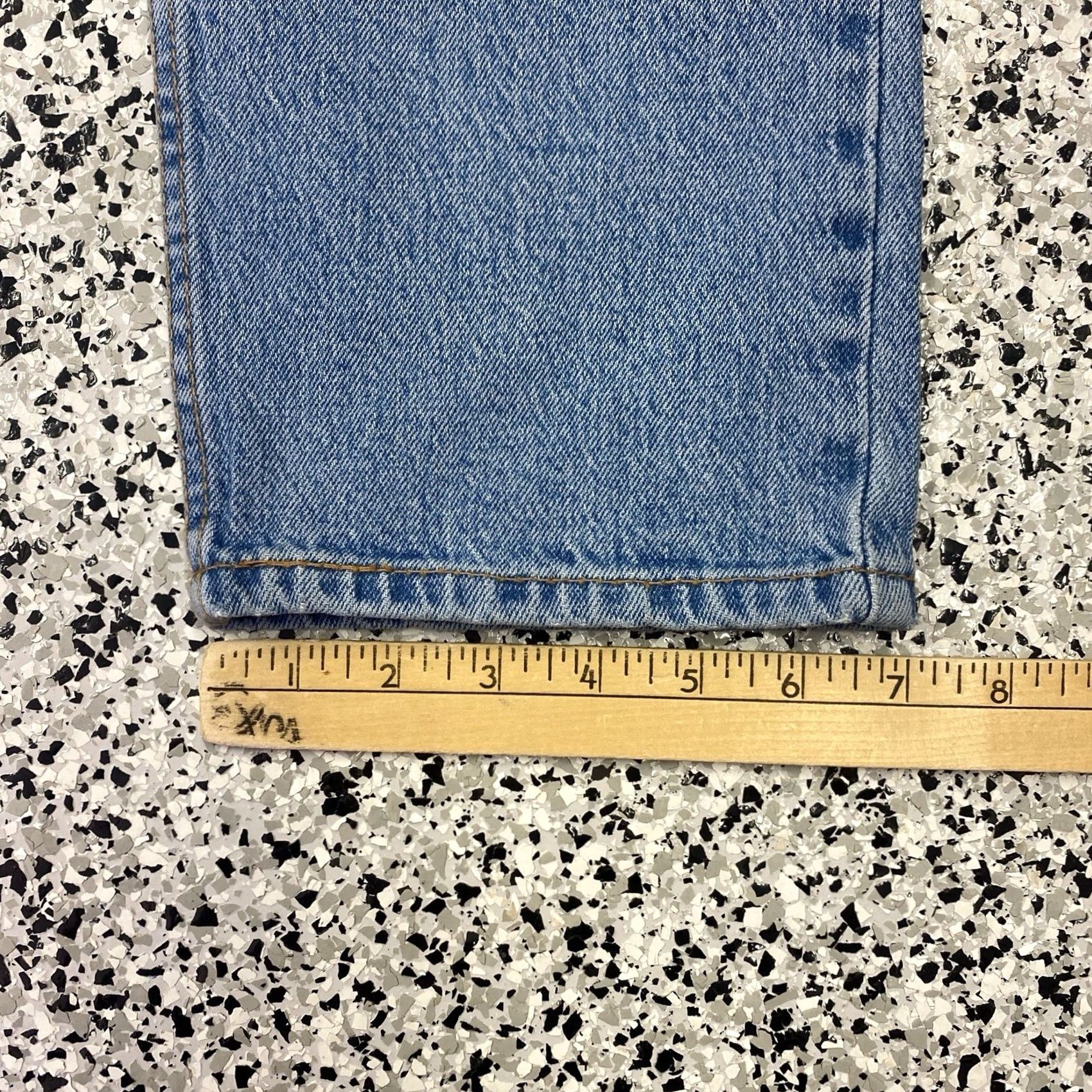 Levi's Levi's 502 Regular Tapered Fit Jeans Blue Denim 32x32 Mens Regular Waist 32 Inseam 32 Pocket 5-Pocket Denim Pants Sample Size US 32 / EU 48 - 2 Thumbnail