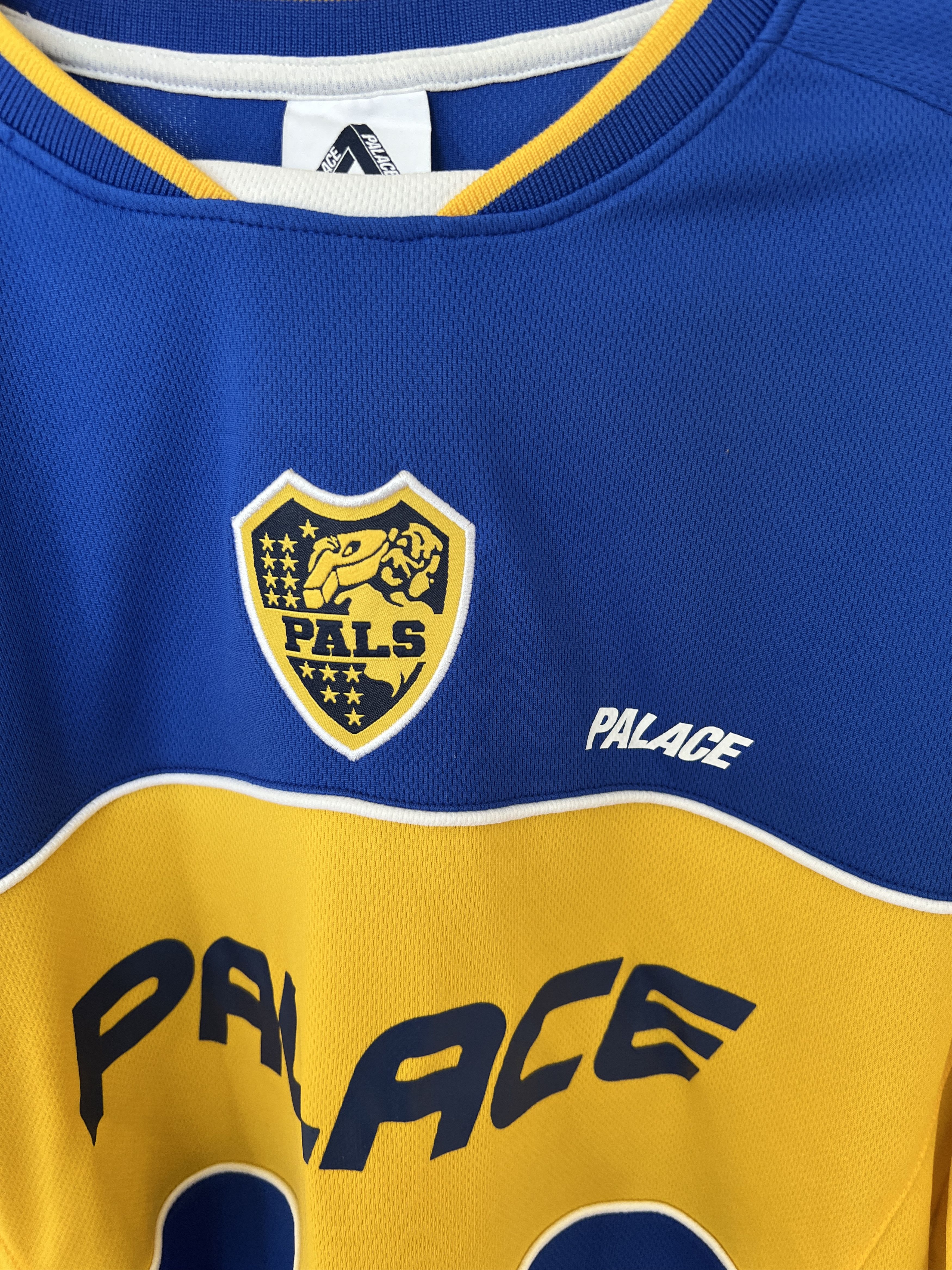 Palace Palace Palamat Boca Juniors Soccer Jersey Size US M / EU 48-50 / 2 - 3 Thumbnail