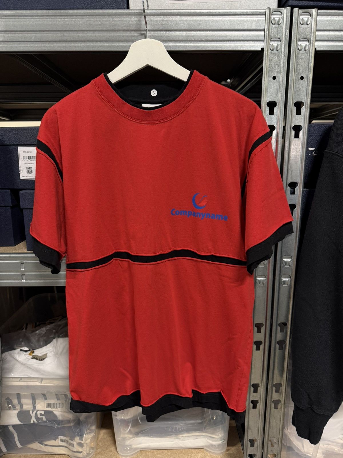 Vetements Vetements Company T-shirt rare Size US S / EU 44-46 / 1 - 1 Thumbnail