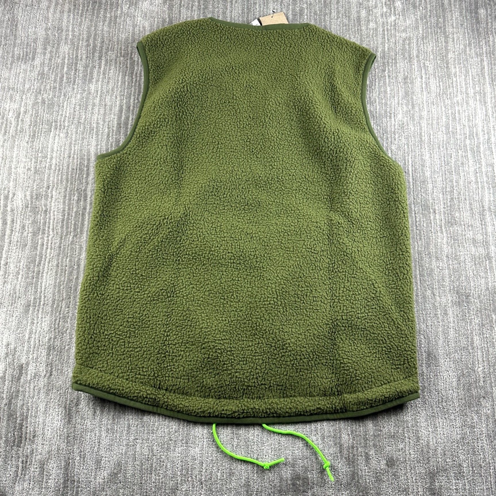 Nike Nike Sportswear Vest Mens L Green Fleece Pockets Logo Activewear Sleeveless Mid-Length Solid Sport Essentials High-Pile DD5025 Size US L / EU 52-54 / 3 - 2 Thumbnail