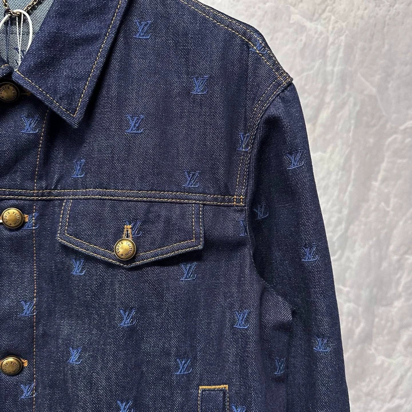 Louis Vuitton louis vuitton embroidered denim jacket SS25 Size US L / EU 52-54 / 3 - 2 Thumbnail